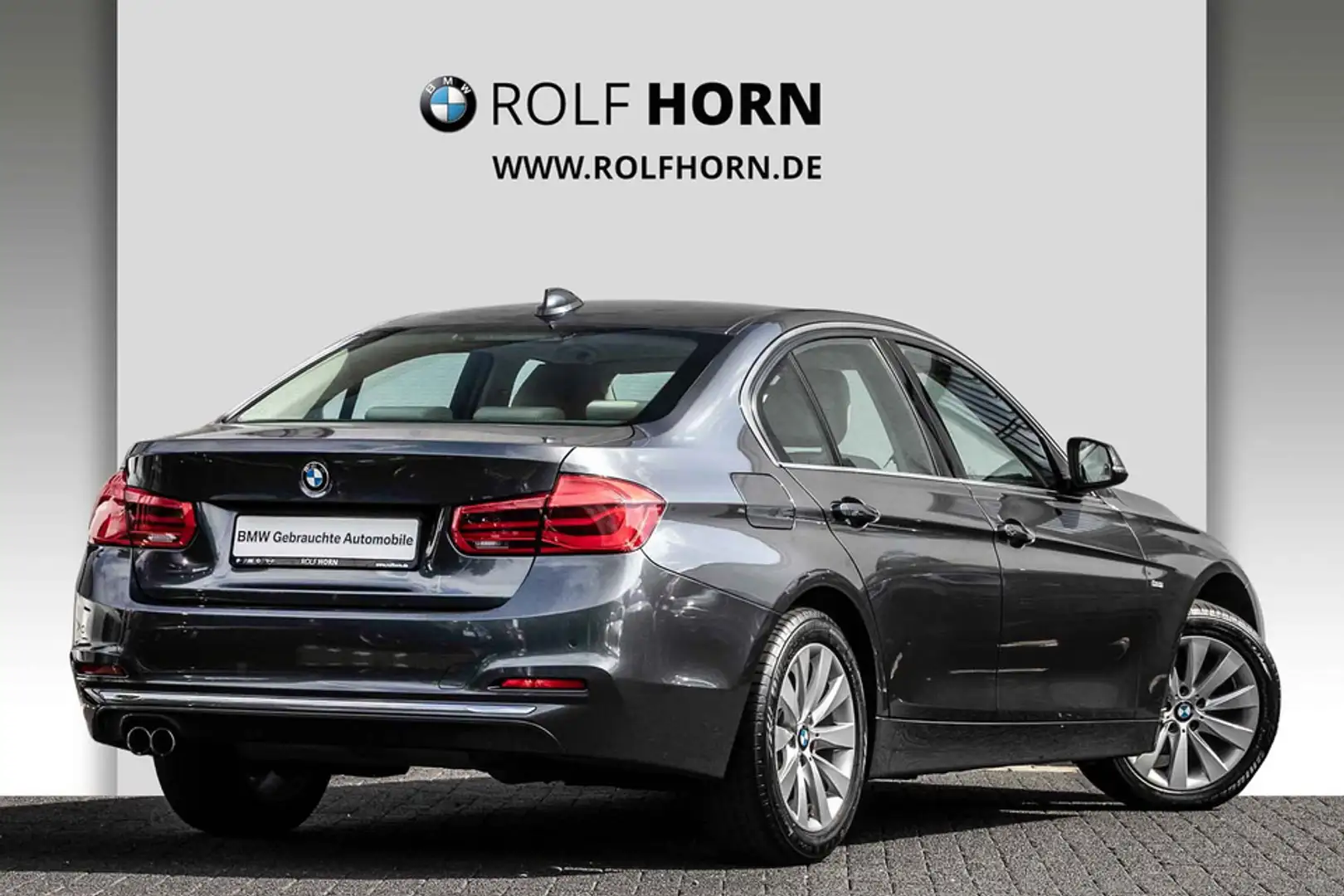 BMW 320 i Luxury Line Aut. Navi Klima HeadUp PDC Shzg Grijs - 2