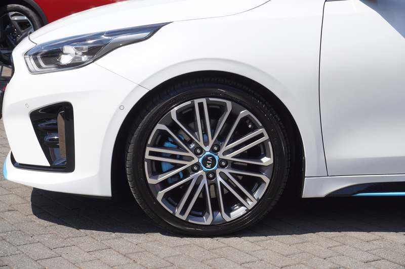 Kia ProCeed / pro_cee'd ProCeed 1.6 T-GDI GT Navi ACC Panorama Totwinkel — photo 10