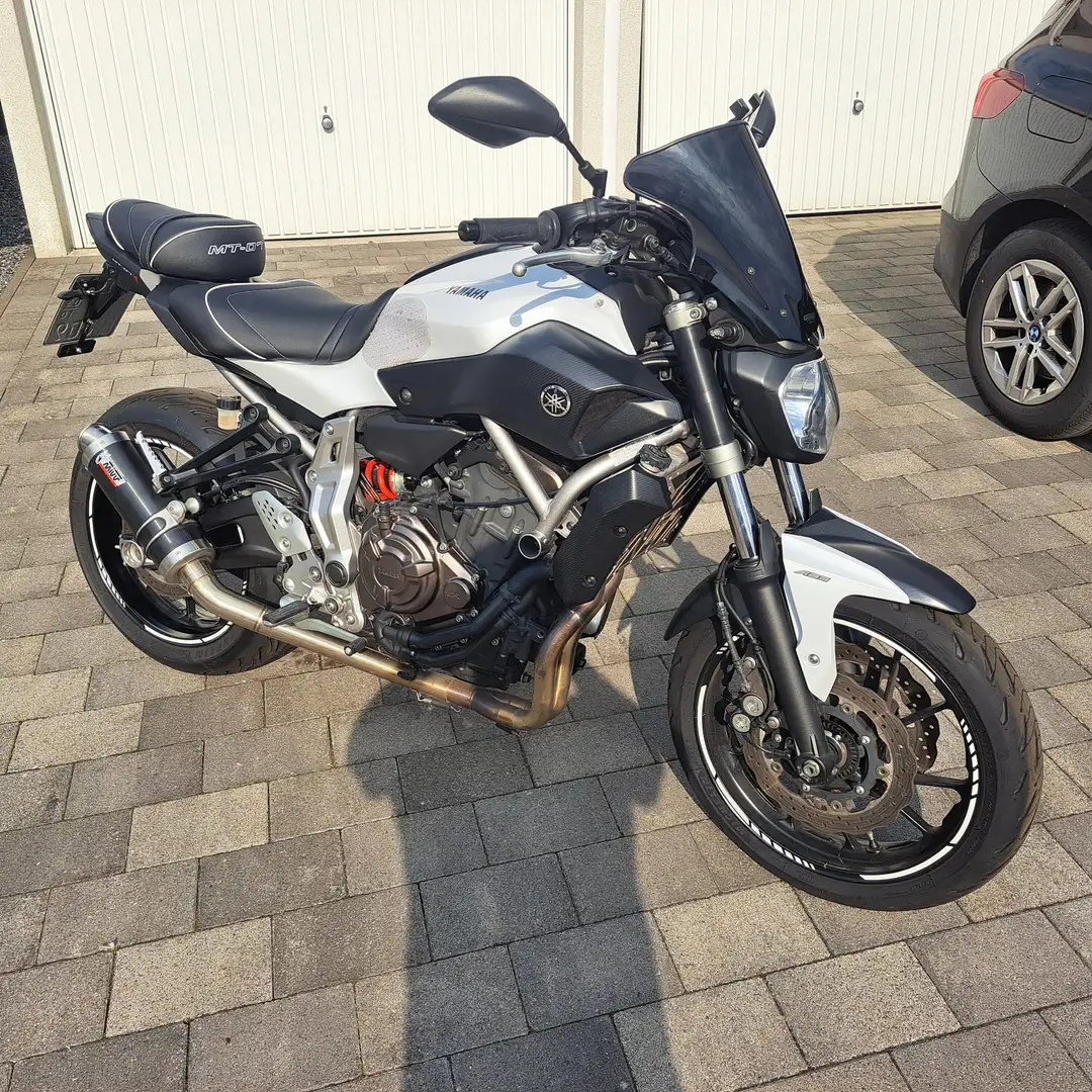 Yamaha MT-07 Blanco - 2