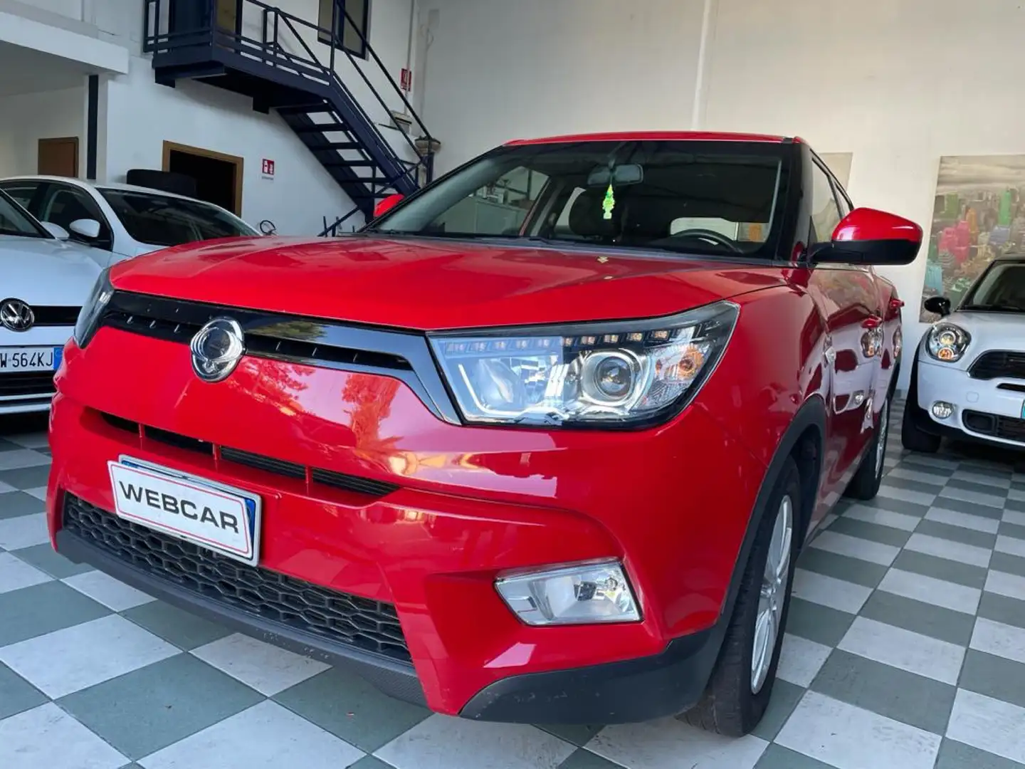 SsangYong Tivoli 1.6 Be 2wd Rouge - 1