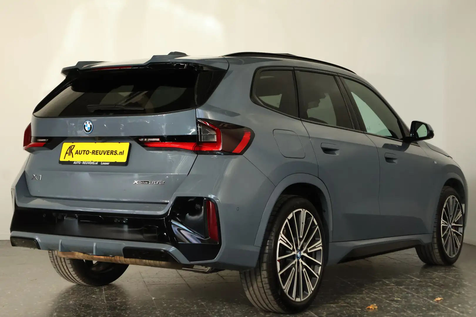 BMW X1 xDrive30e M-Sport / Opendak / Harmankardon / HUD / Gris - 2