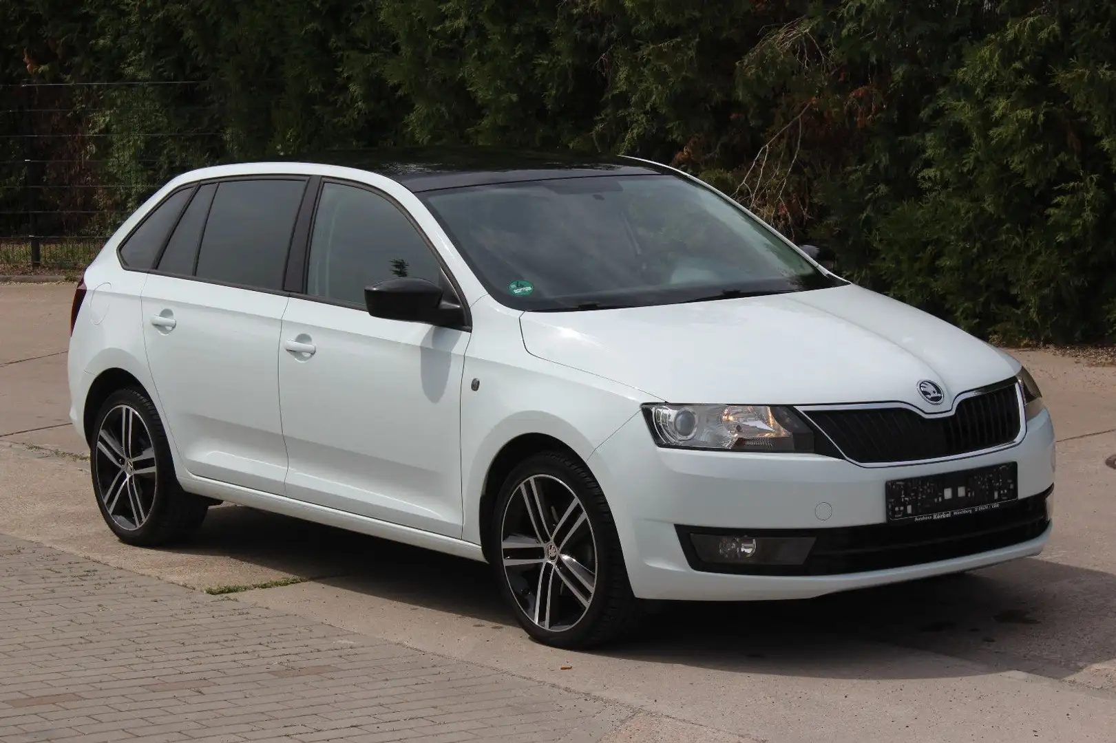 Skoda Rapid/Spaceback Spaceback Style Plus+Automatik+Pano+Xenon Bílá - 1
