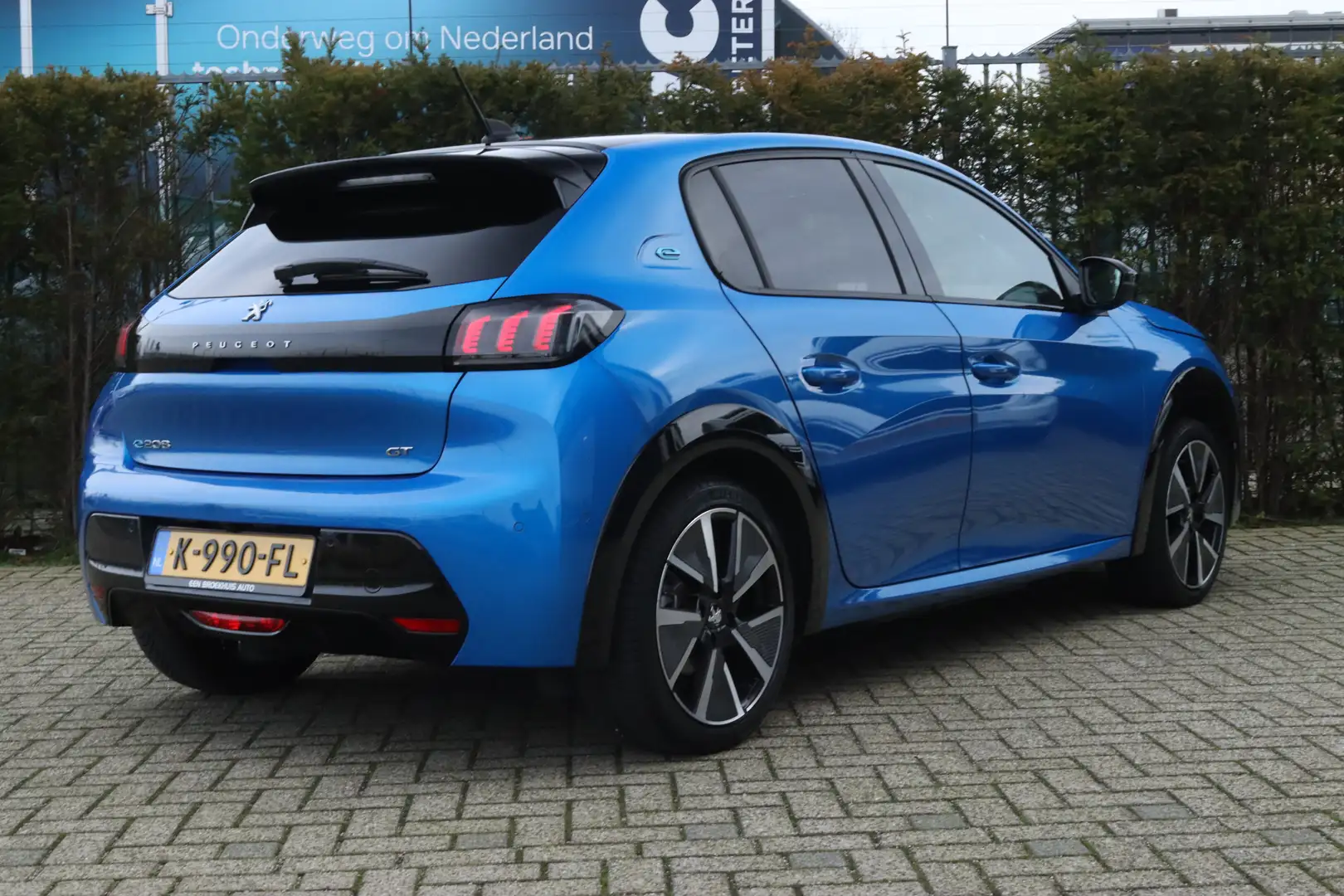 Peugeot e-208 EV GT 350 50 kWh | Adaptieve Cruise | Stoelverwarm Bleu - 2