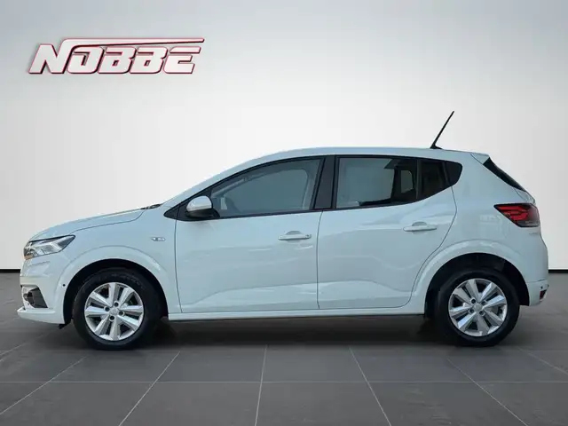 Dacia Sandero view 2
