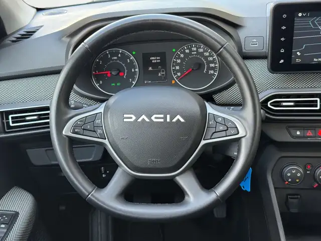 Dacia Sandero view 10