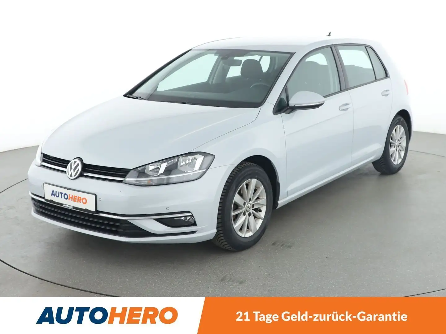 Volkswagen Golf 1.0 TSI Comfortline BlueMotion White - 1