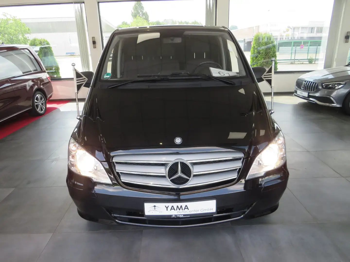 Mercedes-Benz Vito Kuhlmann Cars Bestattungswagen / Leichenwagen Schwarz - 2