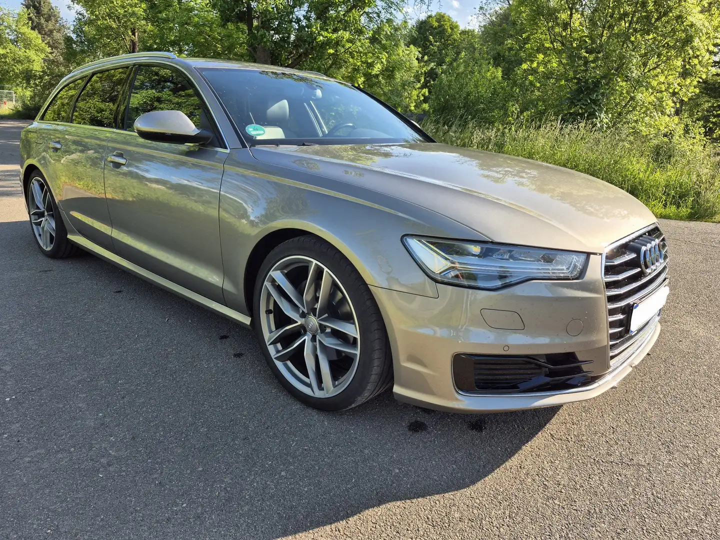 Audi A6 Avant | Bose | Standheizung | Unfallfrei Beige - 2
