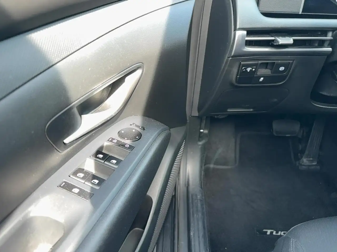 Hyundai TUCSON photo Hyundai TUCSON