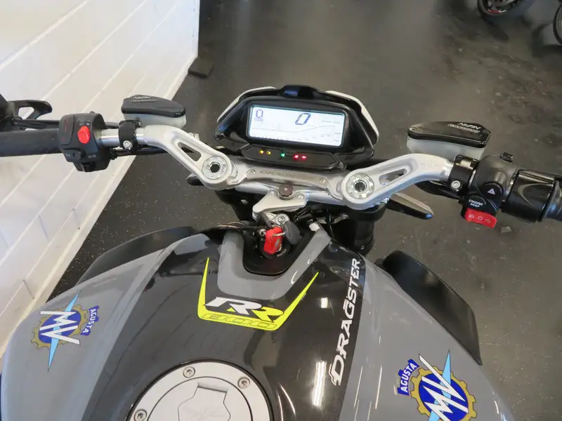 MV Agusta Dragster - foto 4