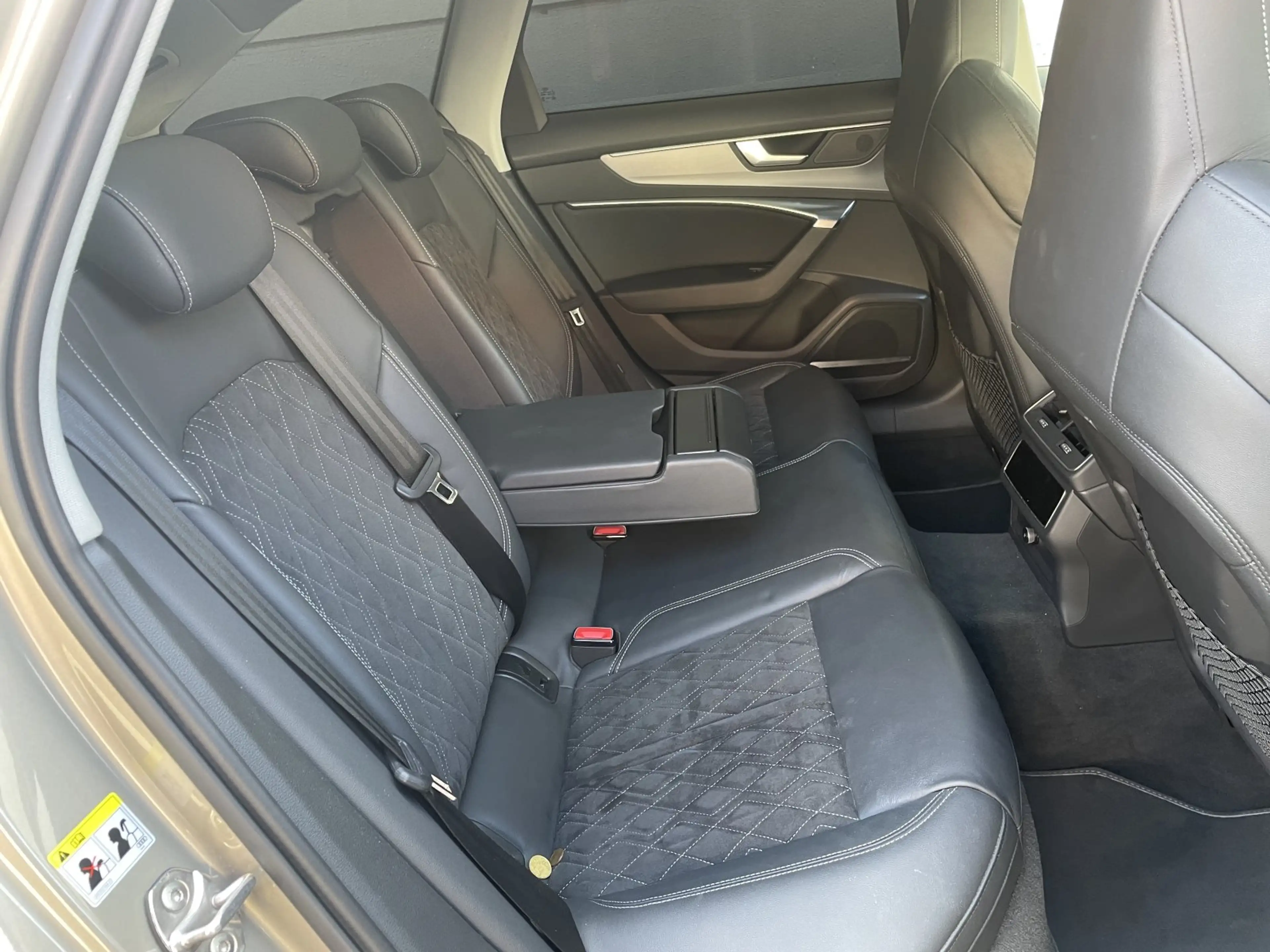 Audi S6 Avant 3.0 TDI quattro Standhz Pano Sound Assist — photo 12