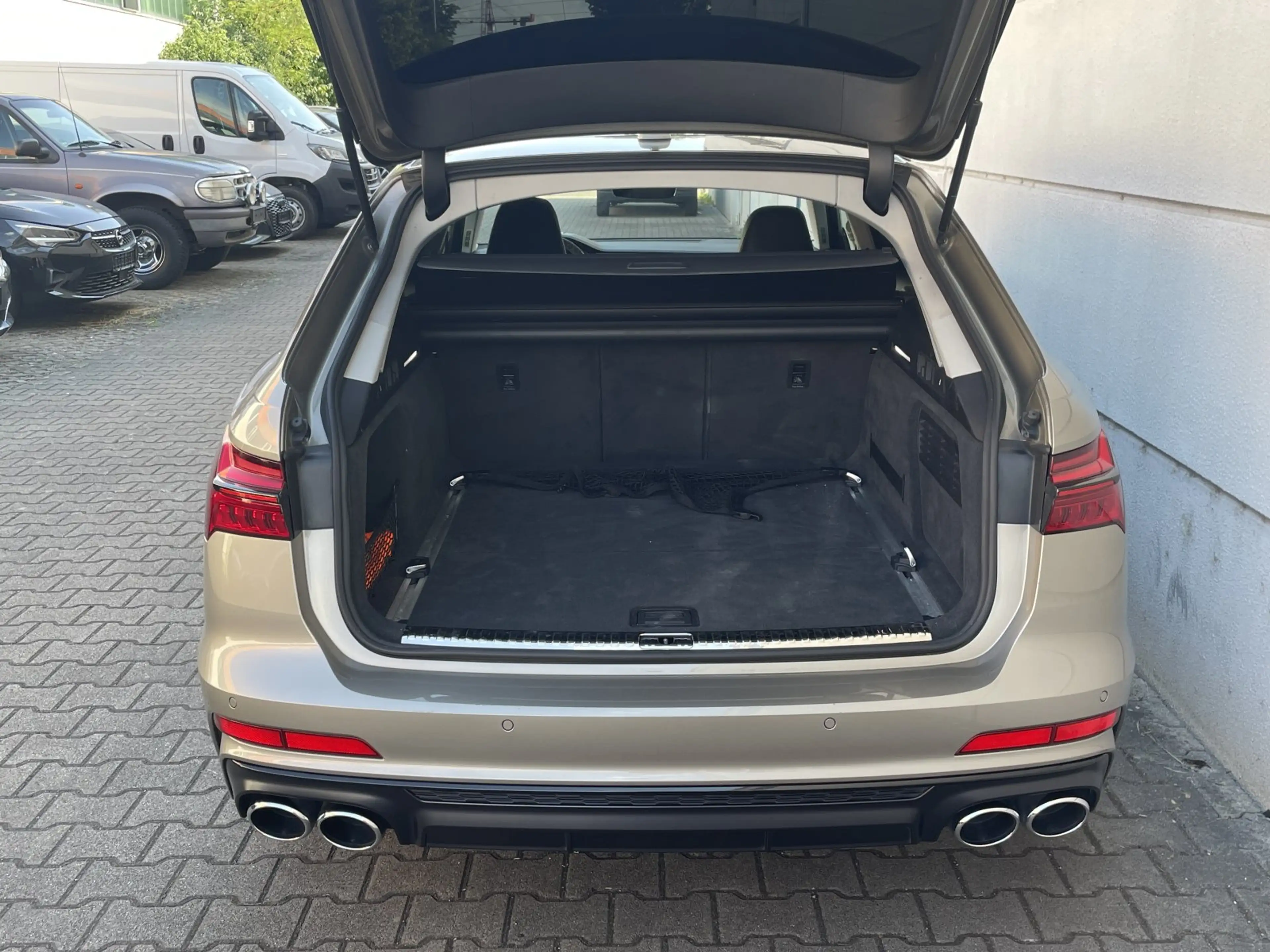 Audi S6 Avant 3.0 TDI quattro Standhz Pano Sound Assist — photo 10