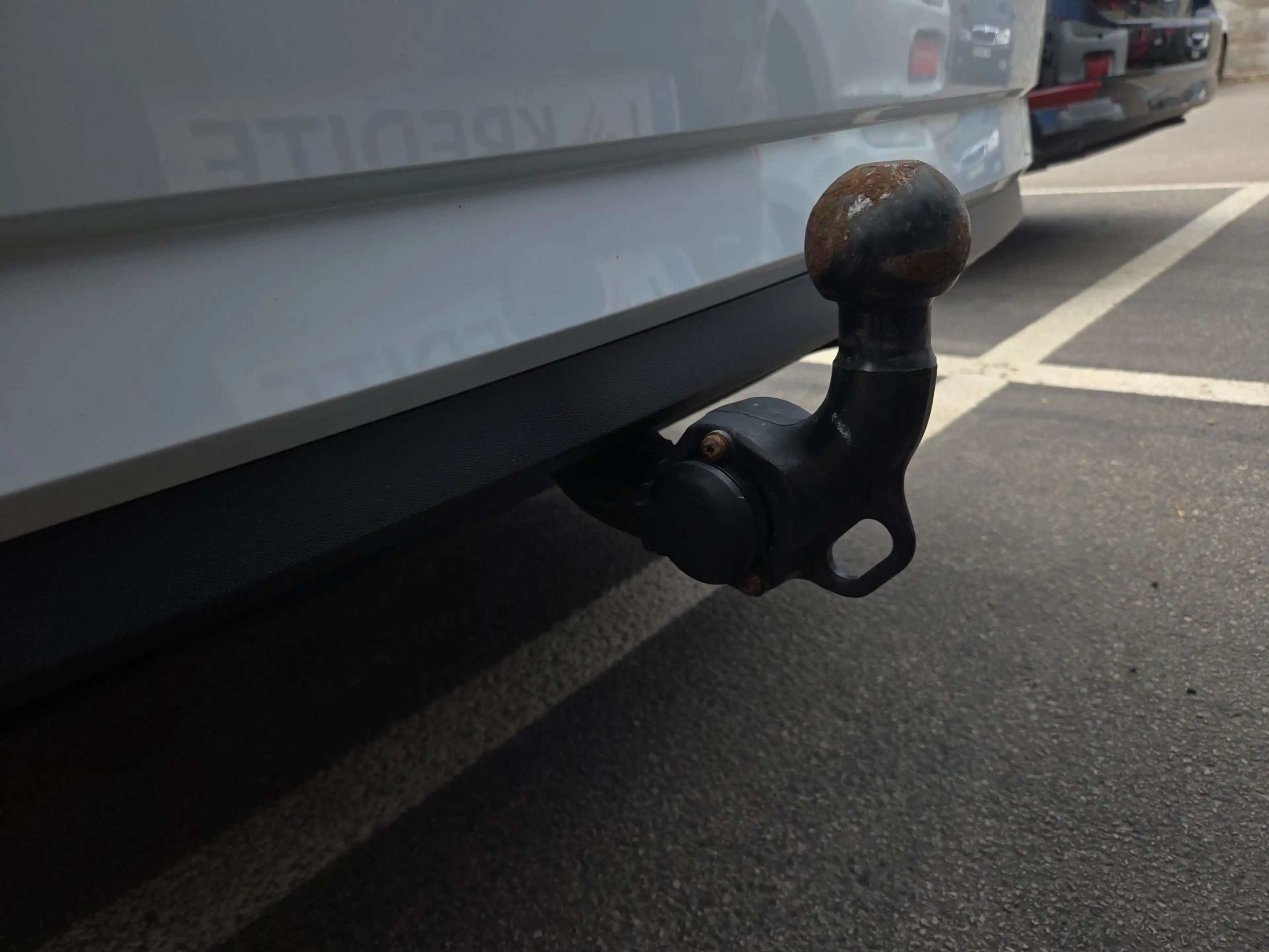 Skoda Superb Kombi 2,0 TDI Ambition DSG/LED/Navi/Kamera/AHK/1. — photo 13