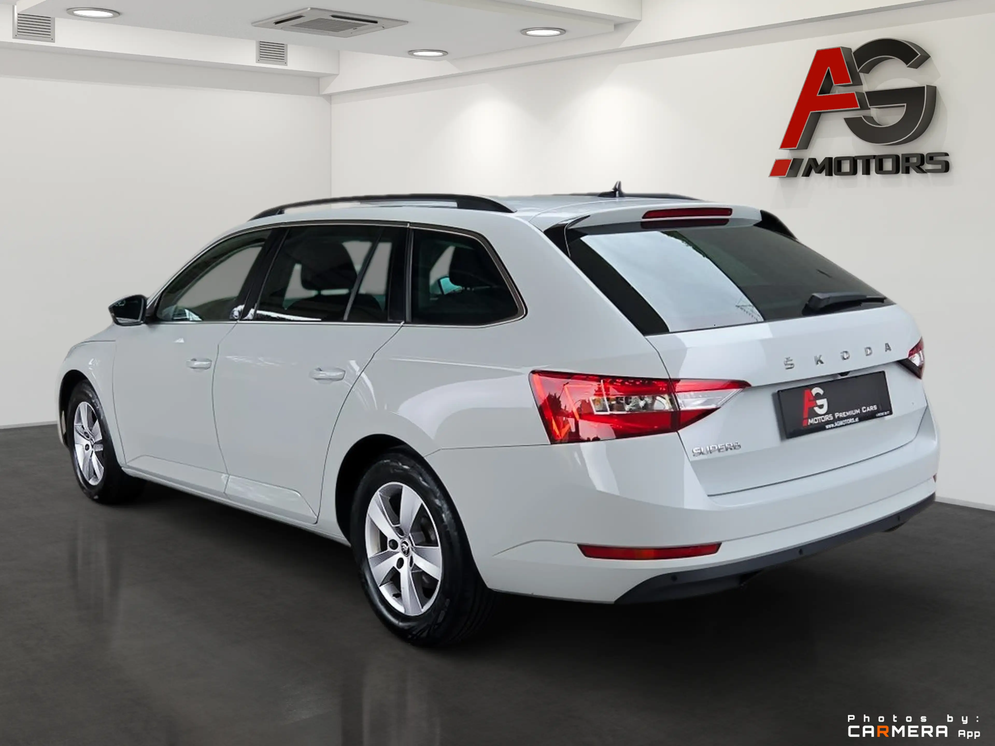 Skoda Superb Kombi 2,0 TDI Ambition DSG/LED/Navi/Kamera/AHK/1. — photo 7