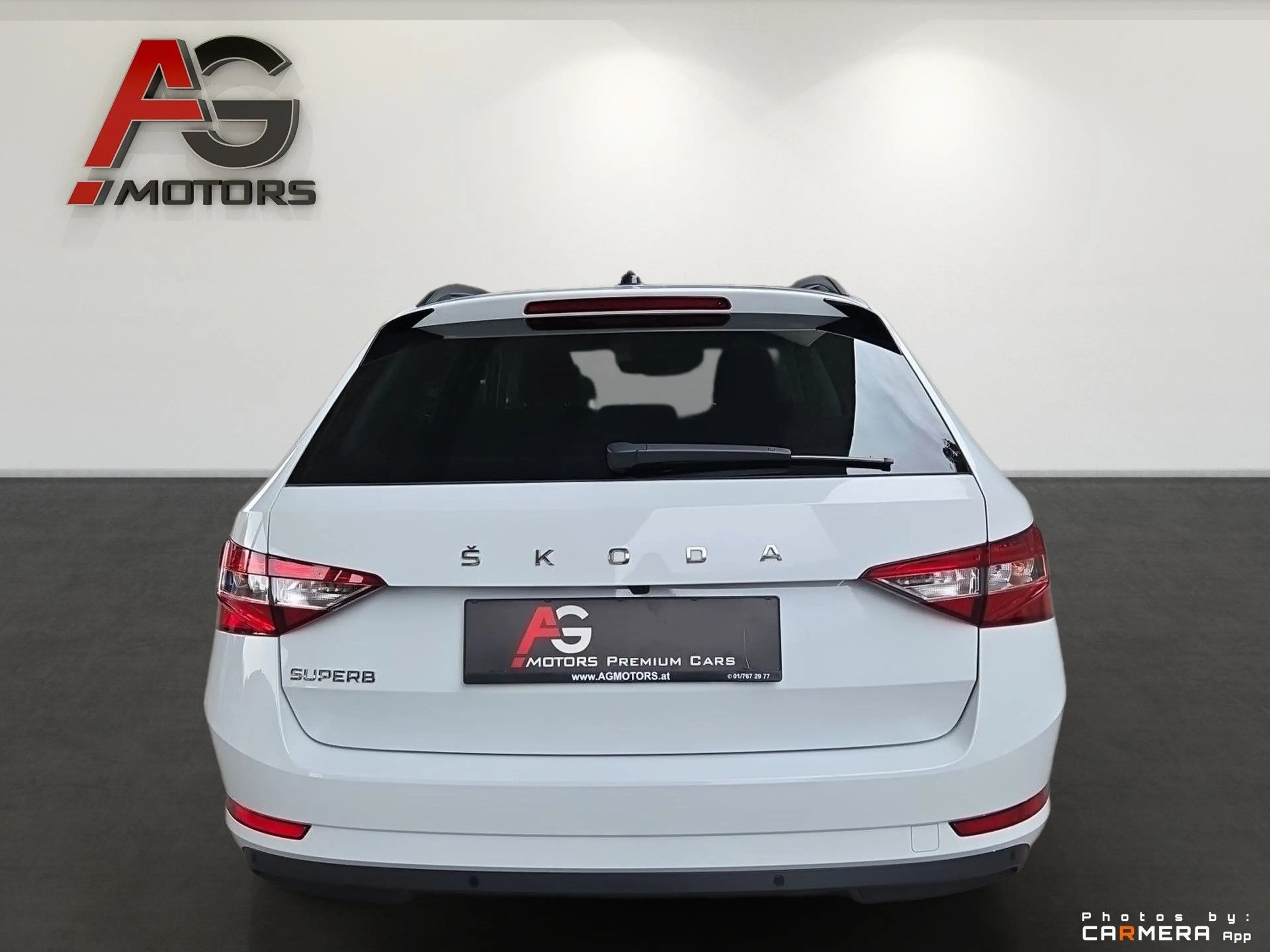 Skoda Superb Kombi 2,0 TDI Ambition DSG/LED/Navi/Kamera/AHK/1. — photo 6
