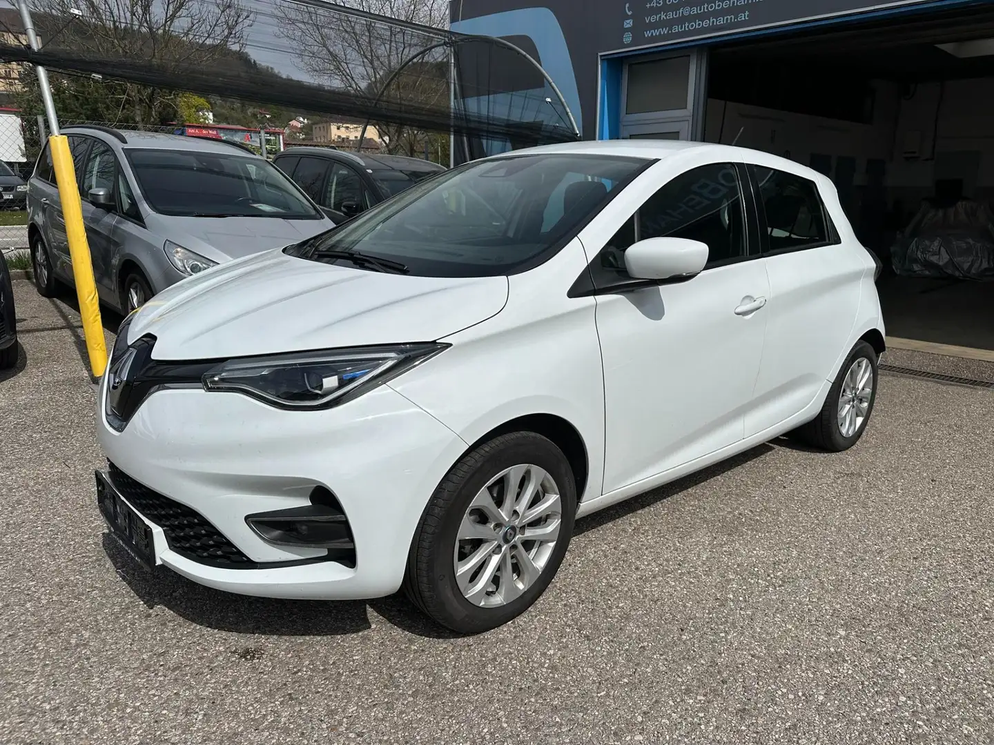 Renault ZOE Complete 52kWh Batterie inklusive WLTP 395km Weiß - 1