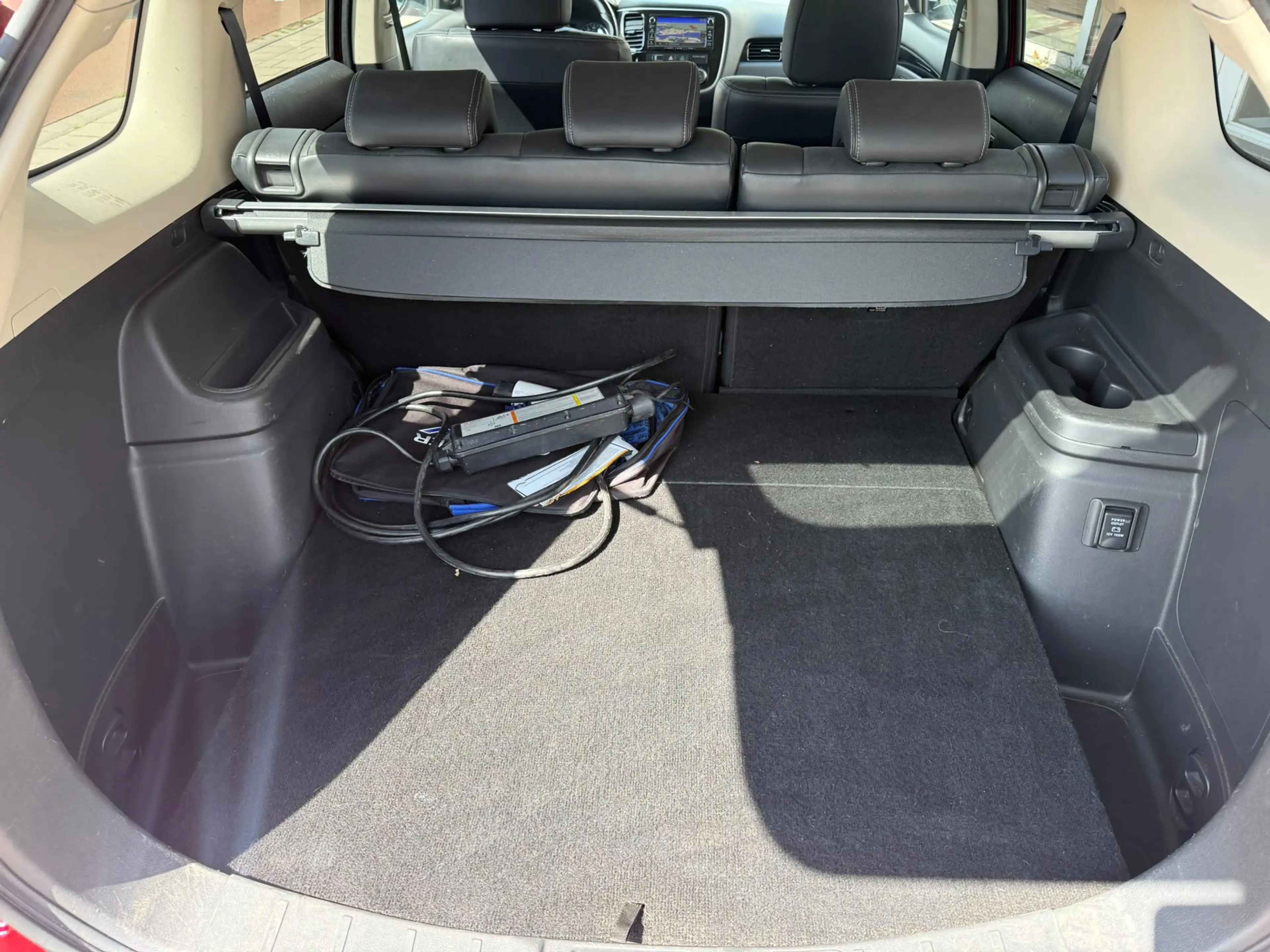 Mitsubishi Outlander 2.0 PHEV Business Edition — photo 13