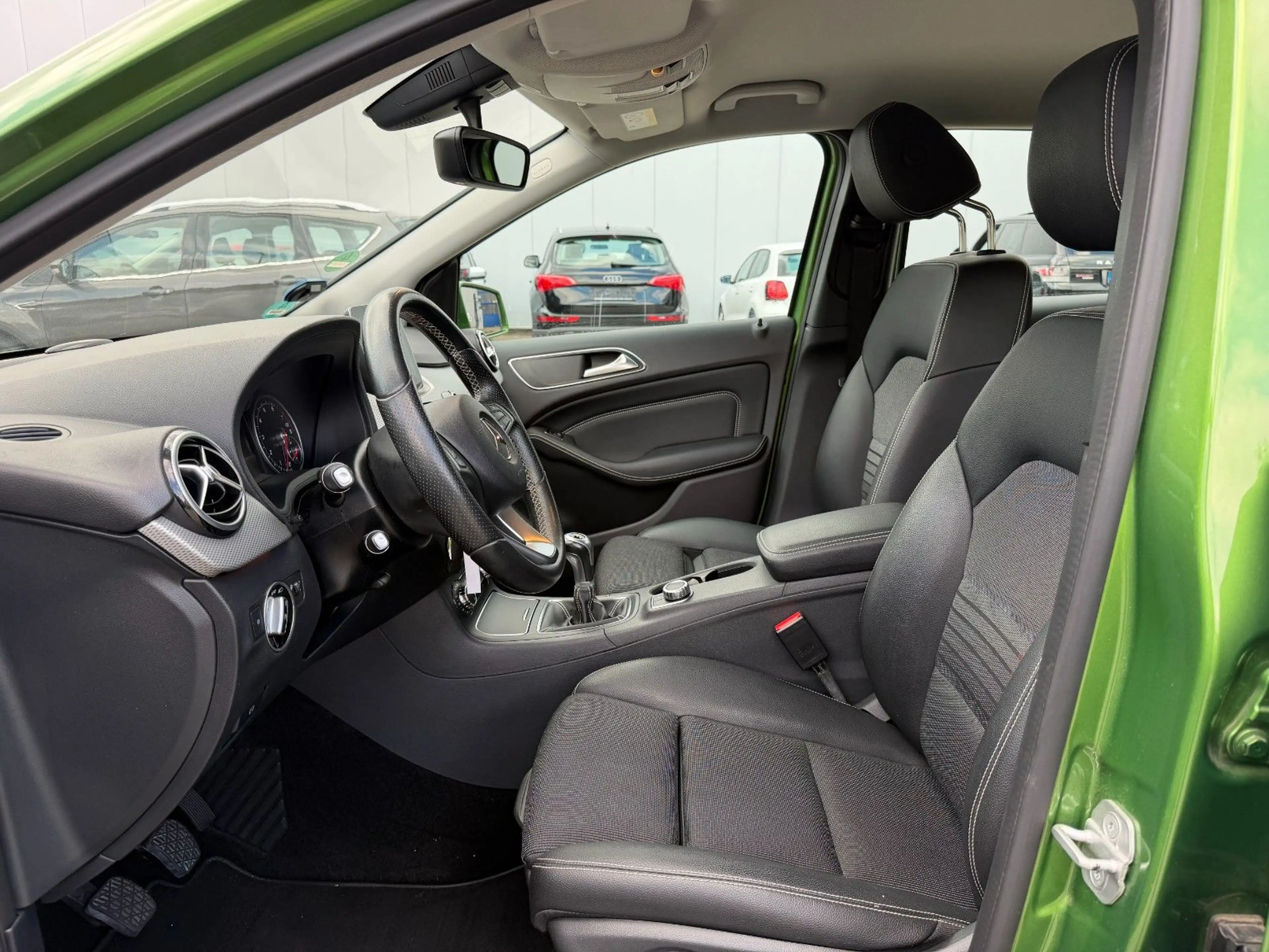Mercedes-Benz B 180 Garantie *Urban*Business-Paket *Navi *AHK. — photo 15