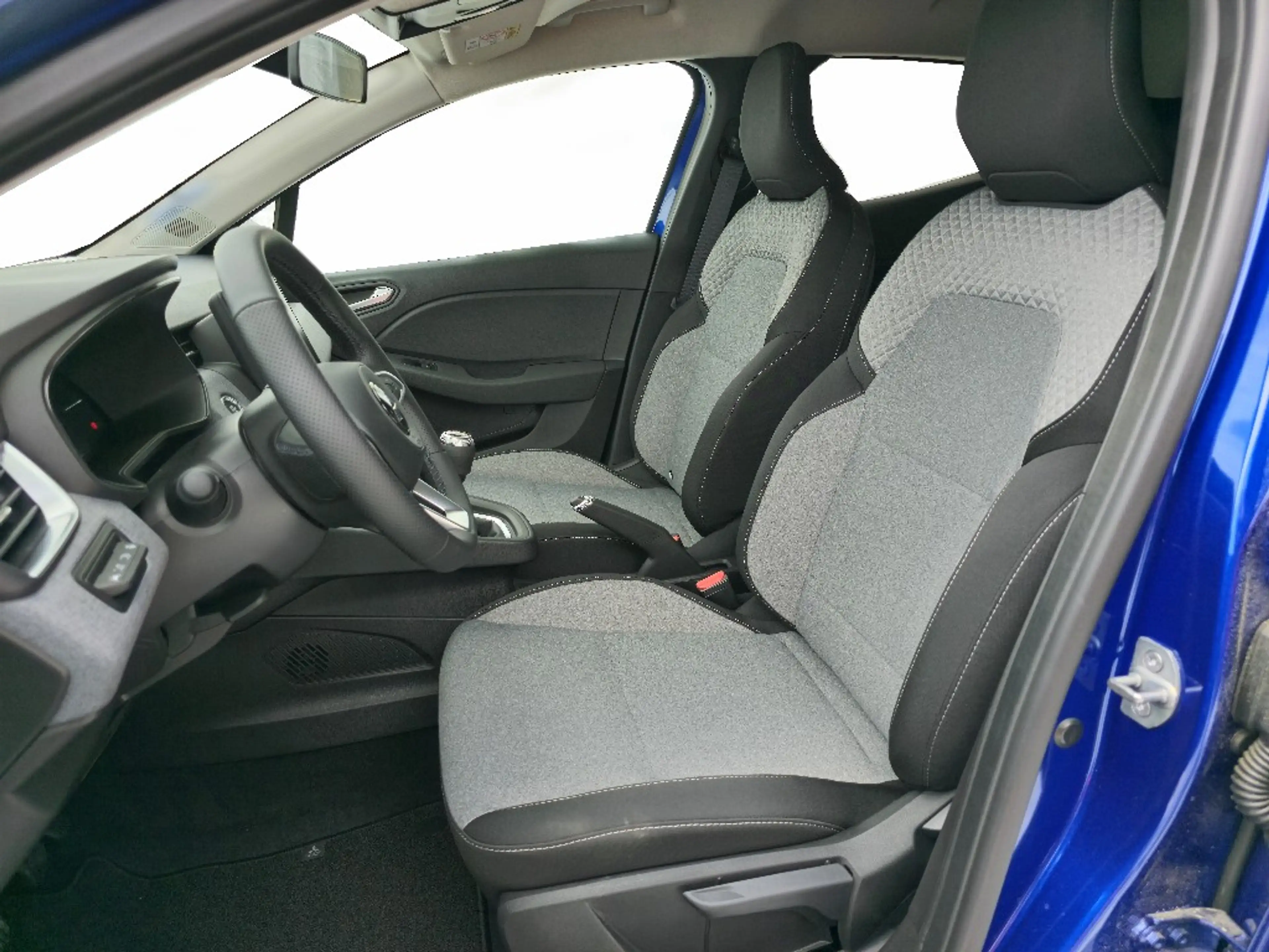 Mitsubishi Colt PLUS 1.0*TURBO*SITZHEIZUNG*LENKRADHEIZUNG* — photo 10