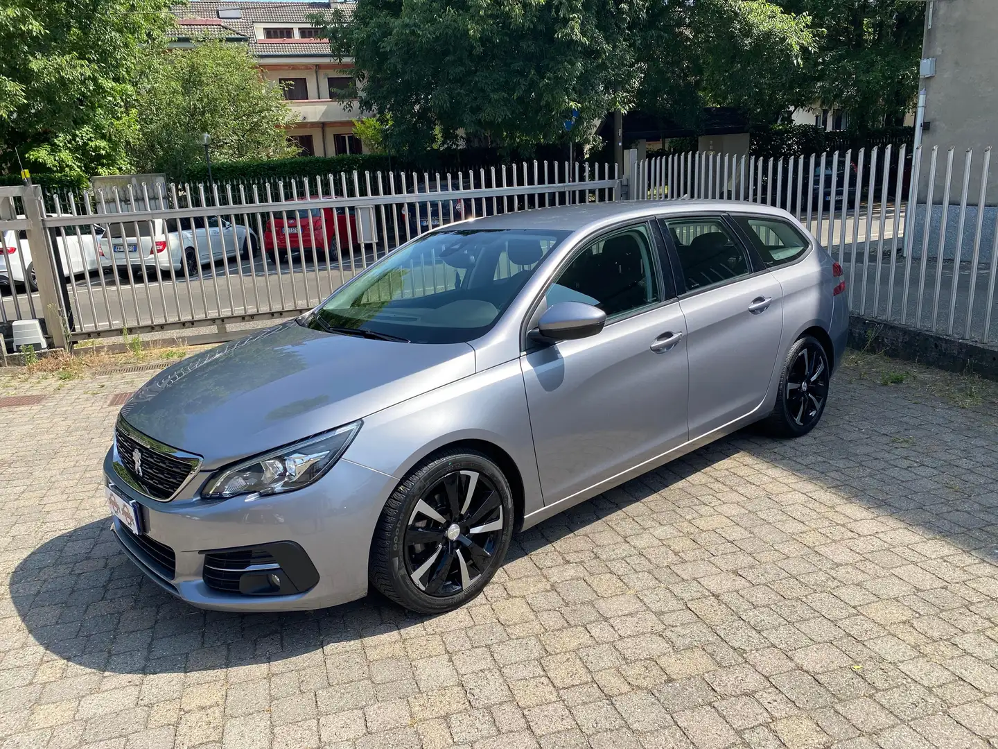 Peugeot 308 SW 1.5 bluehdi Style s&s 100cv ok neop - 2