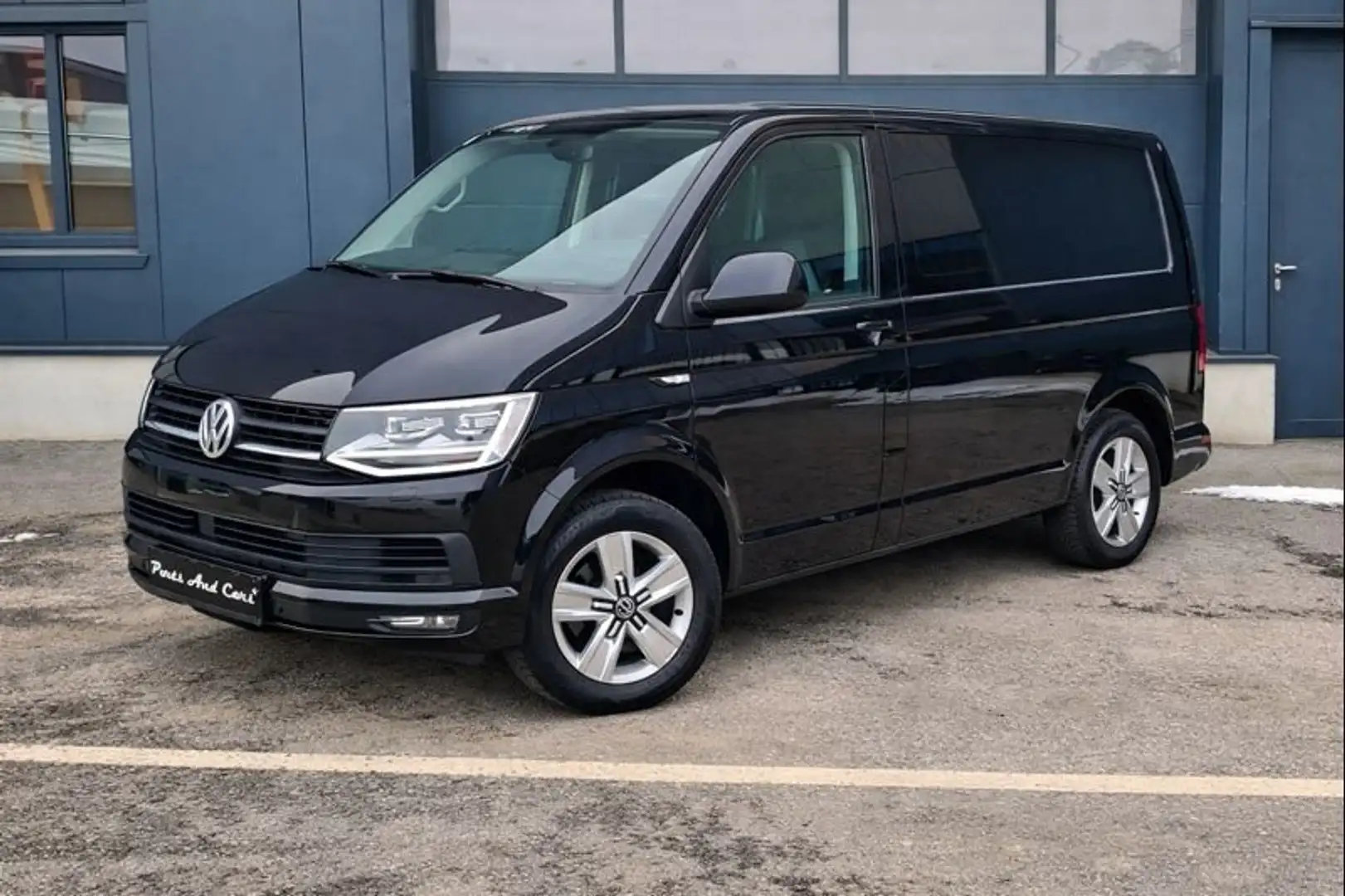 Volkswagen T6 Multivan 2,0TDI AHK LED 7-SITZ PDC SI.HZG Schwarz - 1