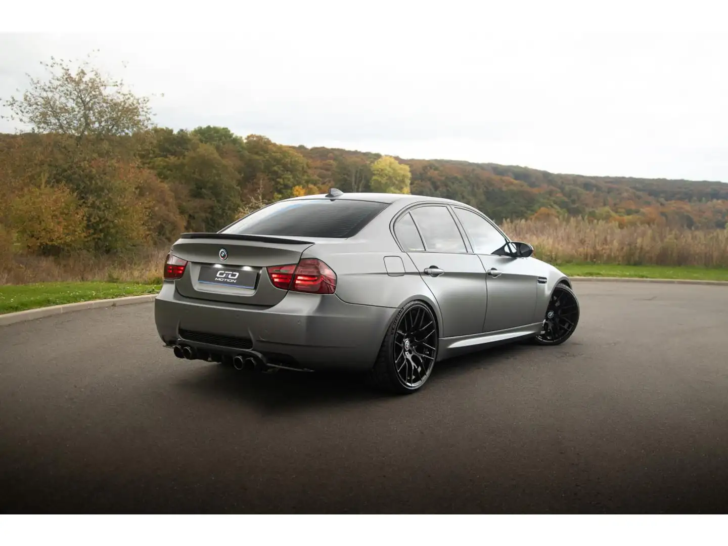 BMW M3 M3 - BVM BERLINE E90 LCI Grau - 2