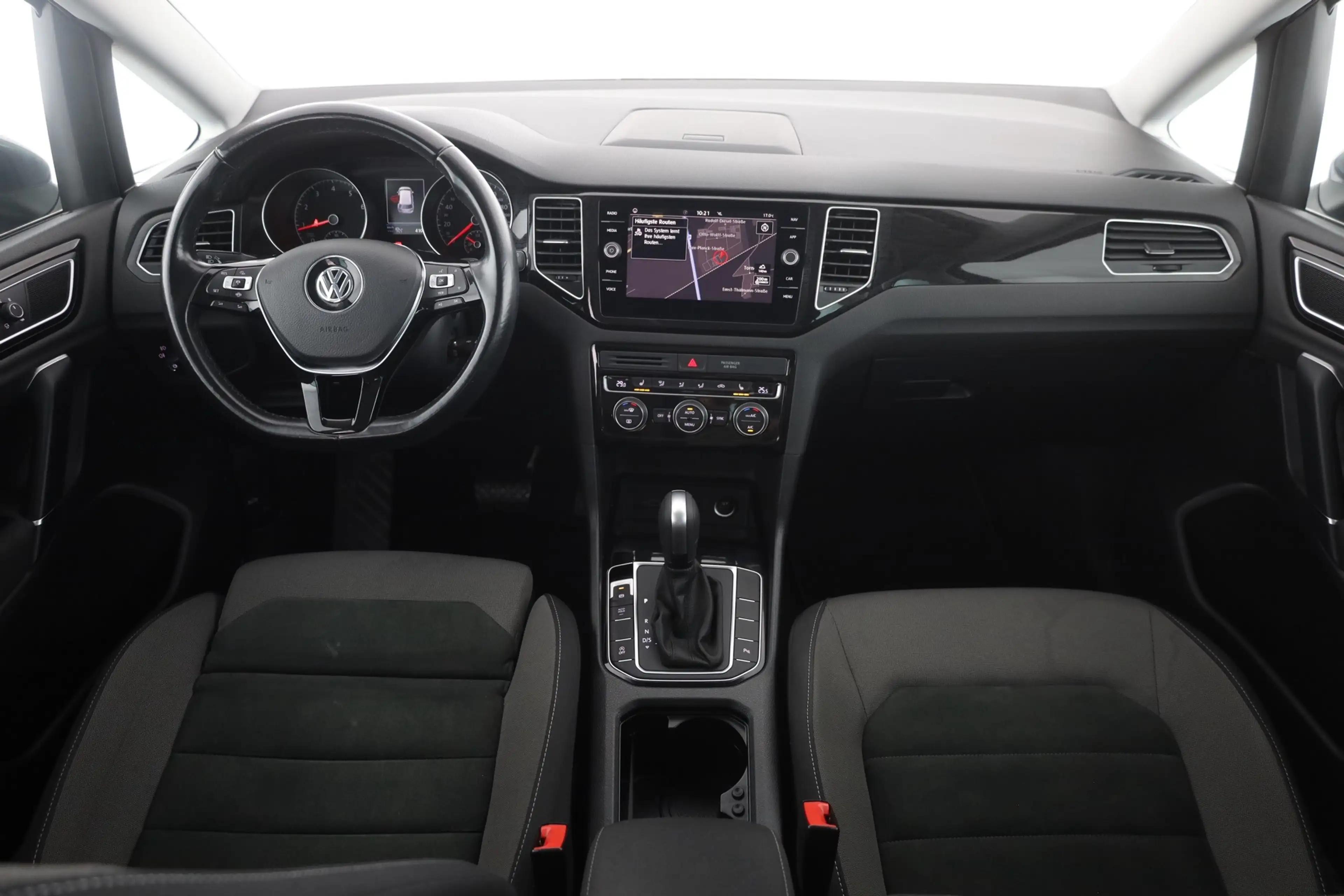 Volkswagen Golf Sportsvan Golf VII Sportsvan 1.5 TSI DSG Highline LED Navi — photo 9