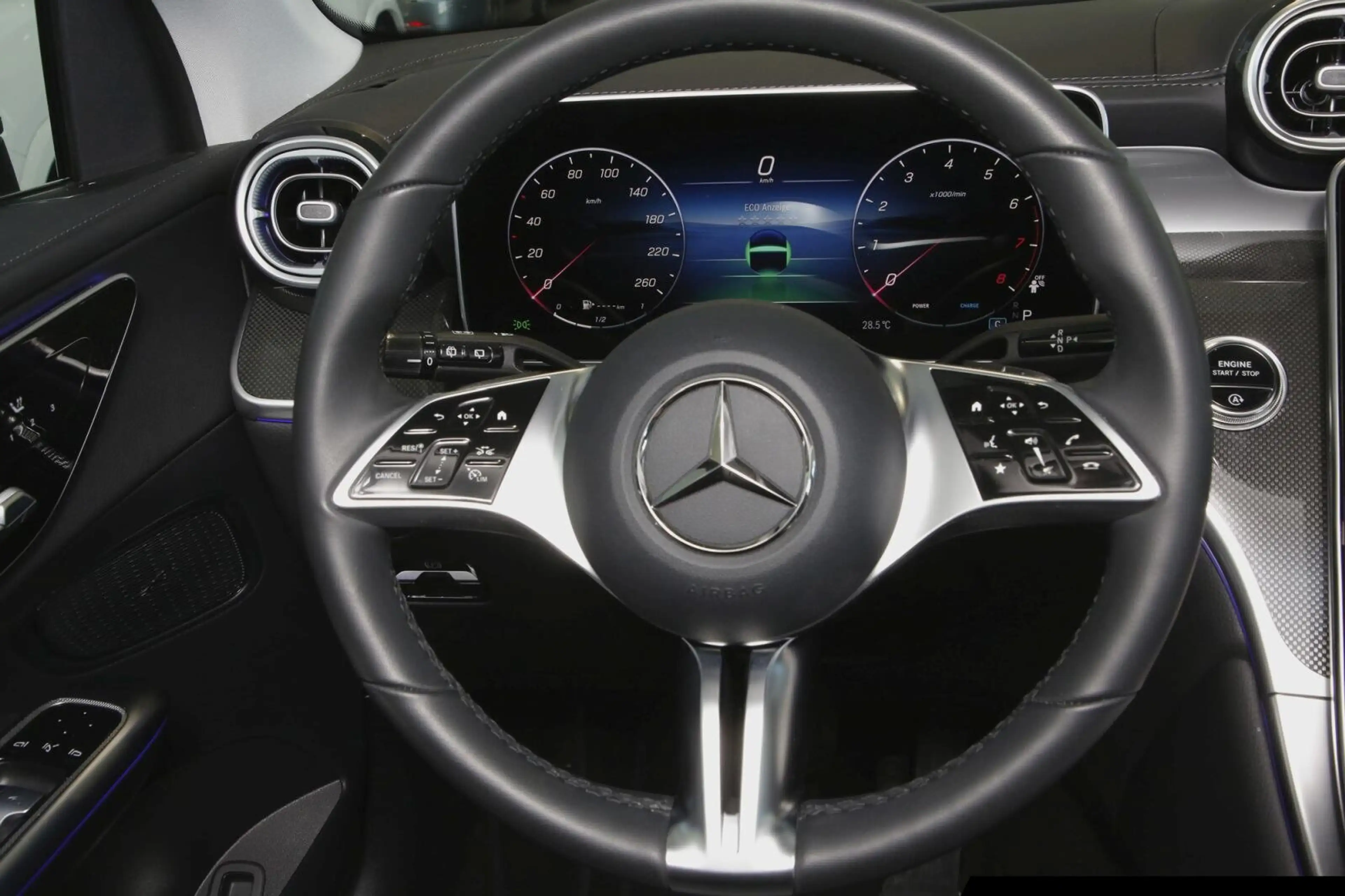 Mercedes-Benz GLC 200 GLC 200 4MATIC Avantgarde AHK/Totwinkel/Winterpa — photo 13