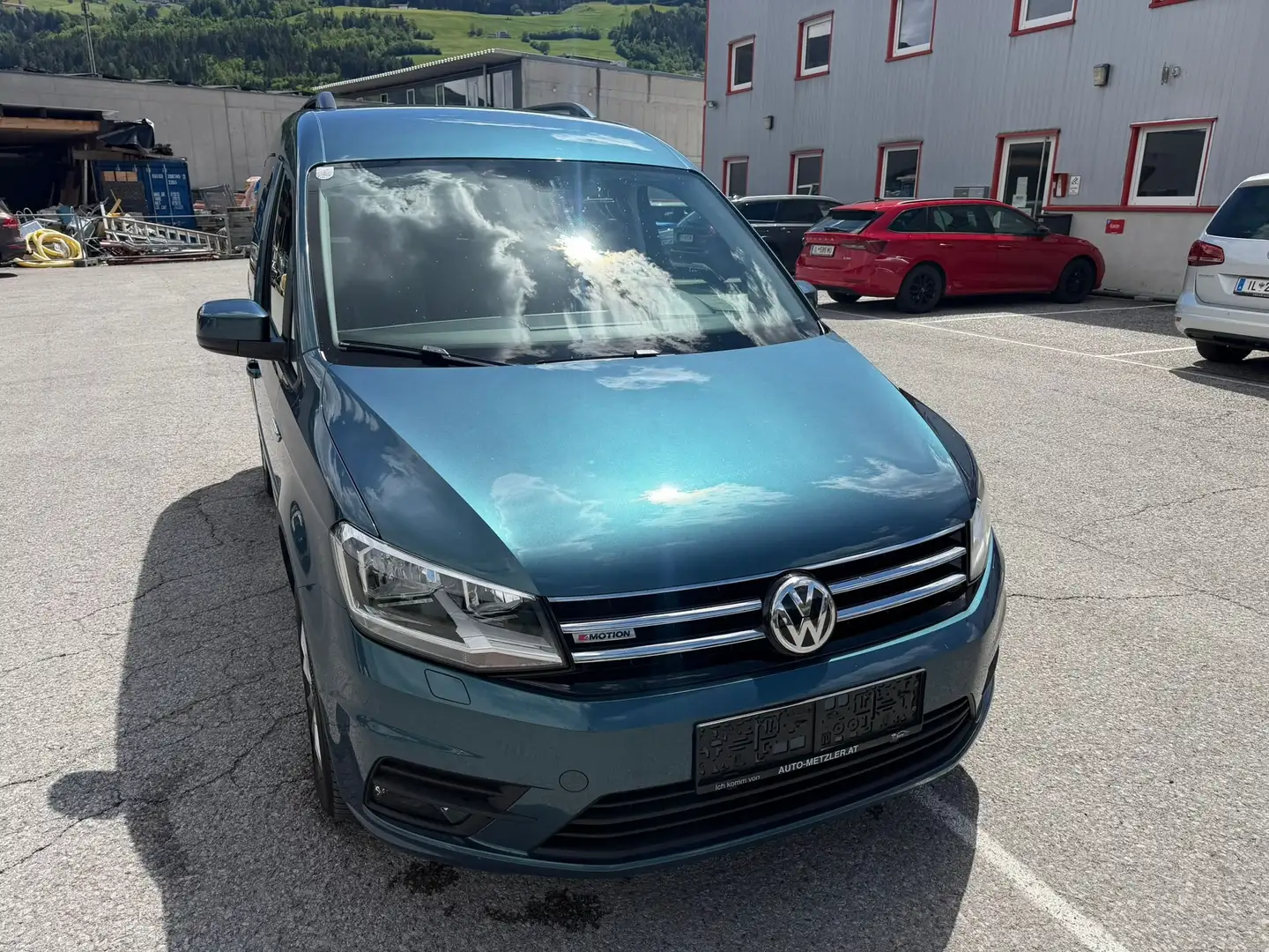Volkswagen Caddy BMT 4Motion *AHK* AB € 193,- Blau - 1