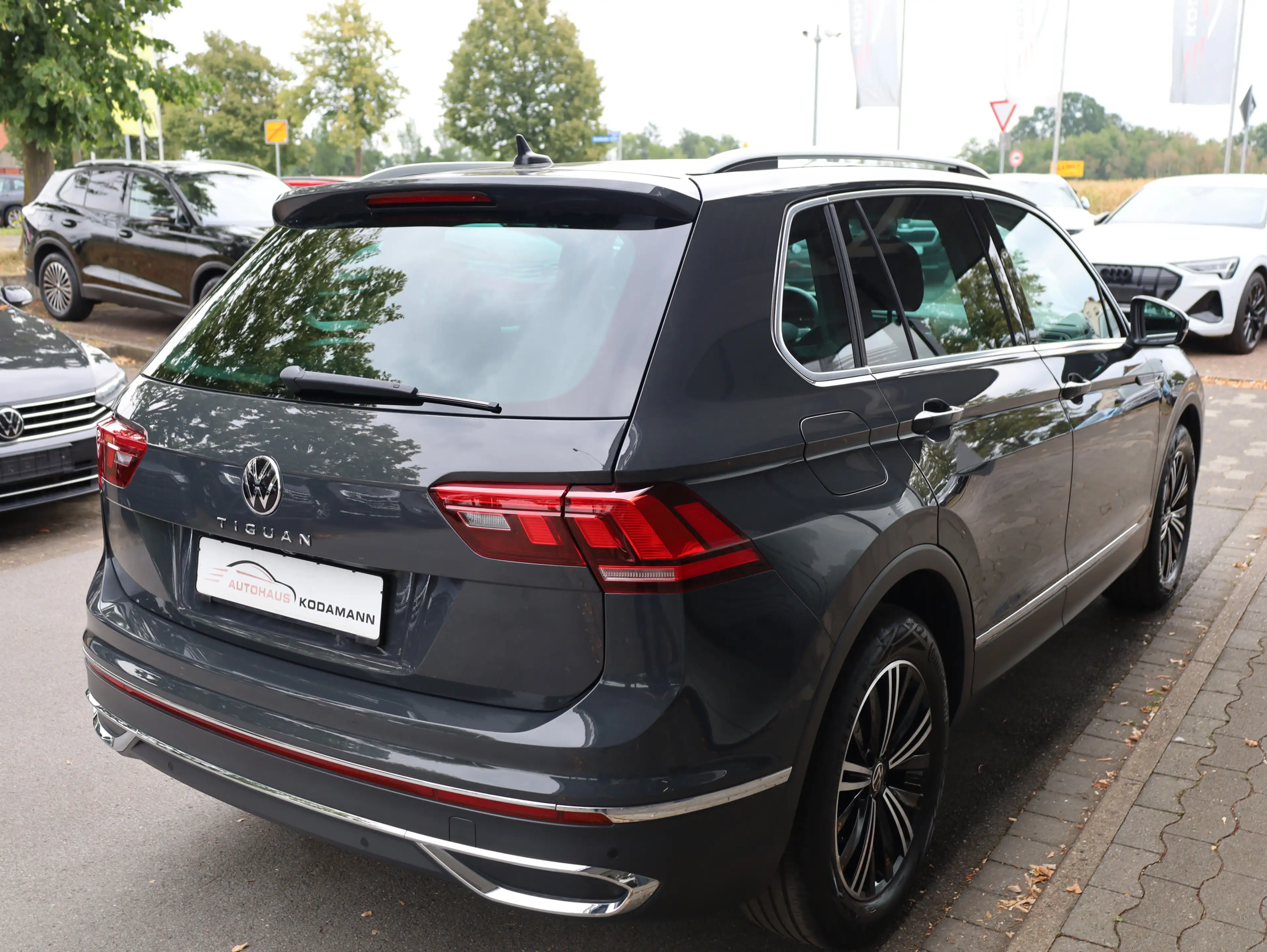 Volkswagen Tiguan Elegance 1.5TSI*ACC*Virtual*Kamera*Navi — photo 12
