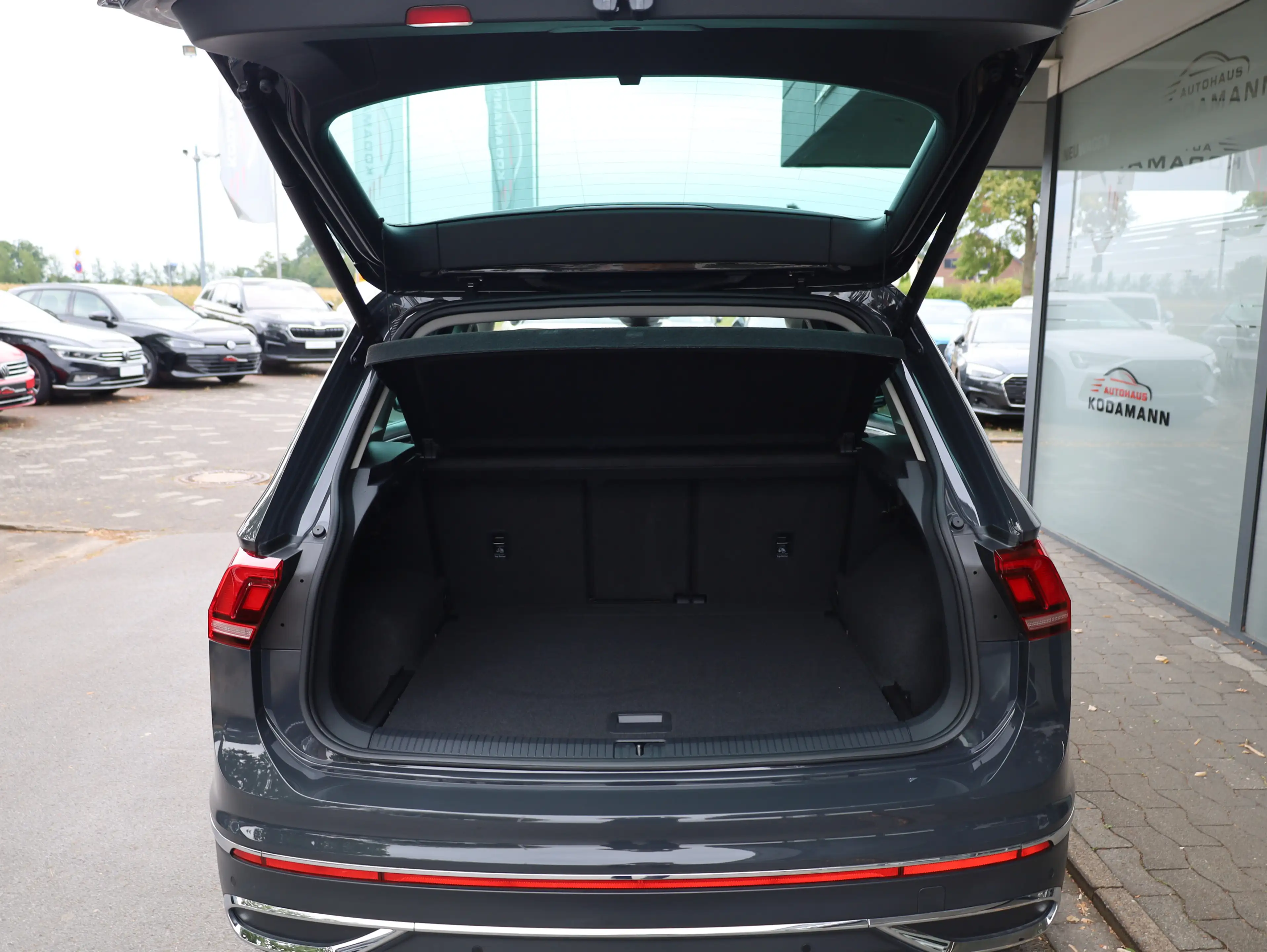 Volkswagen Tiguan Elegance 1.5TSI*ACC*Virtual*Kamera*Navi — photo 10