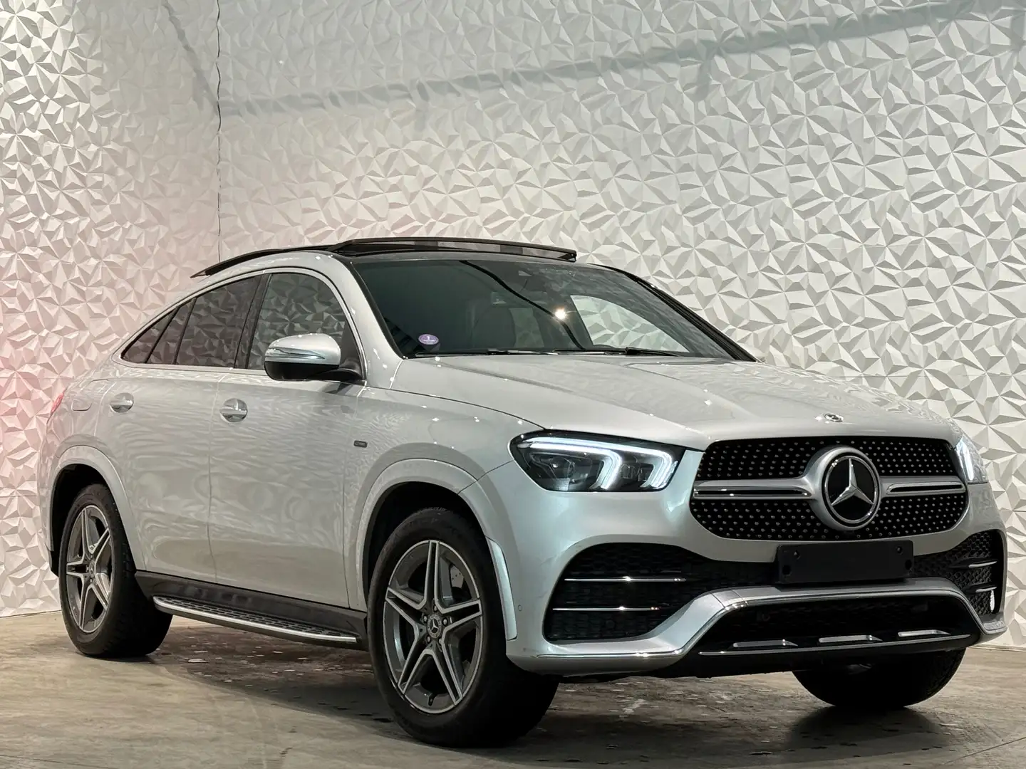Mercedes-Benz GLE 350 de Coupé AMG Line Gris - 1