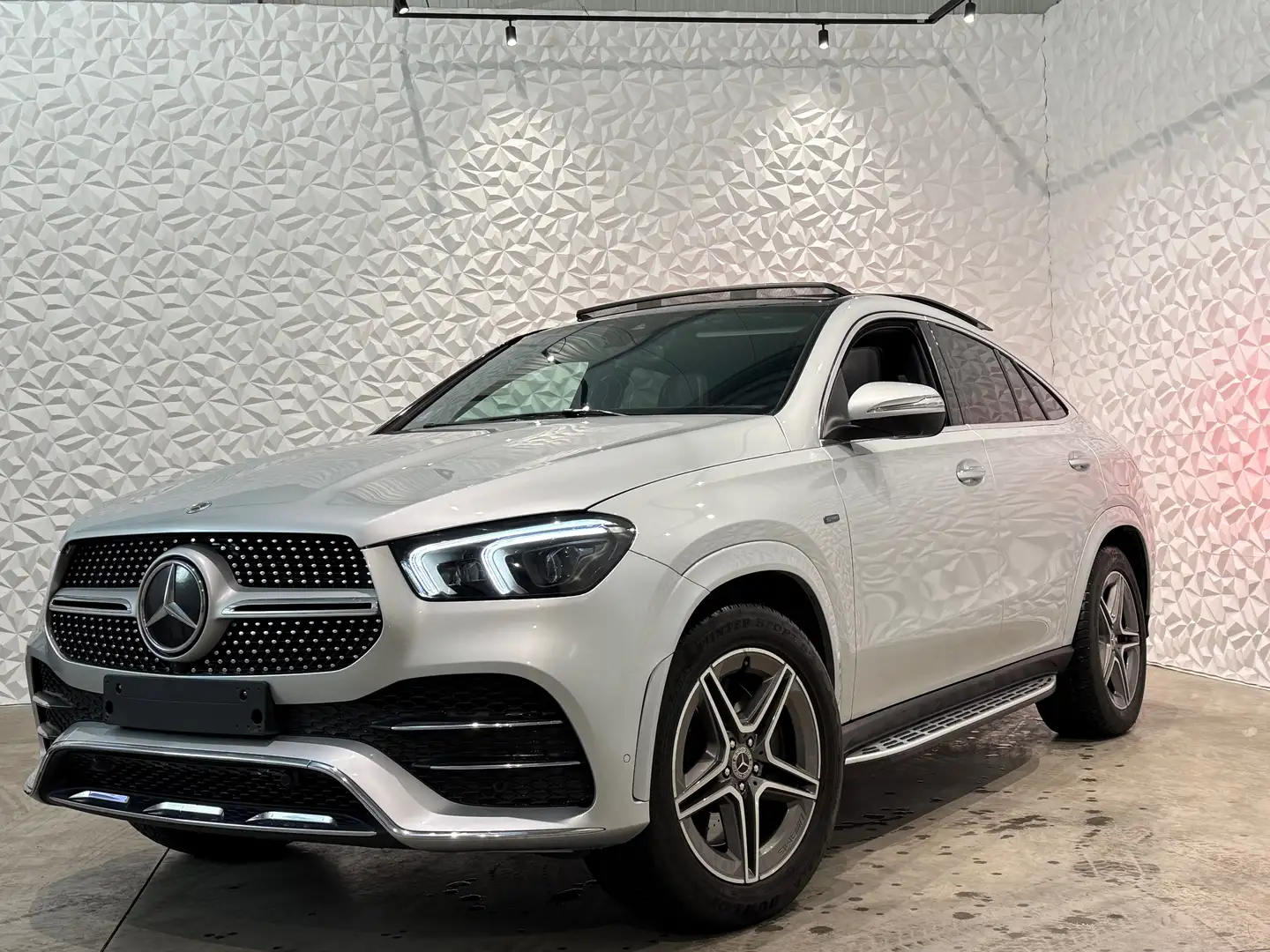 Mercedes-Benz GLE 350 de Coupé AMG Line Gris - 2
