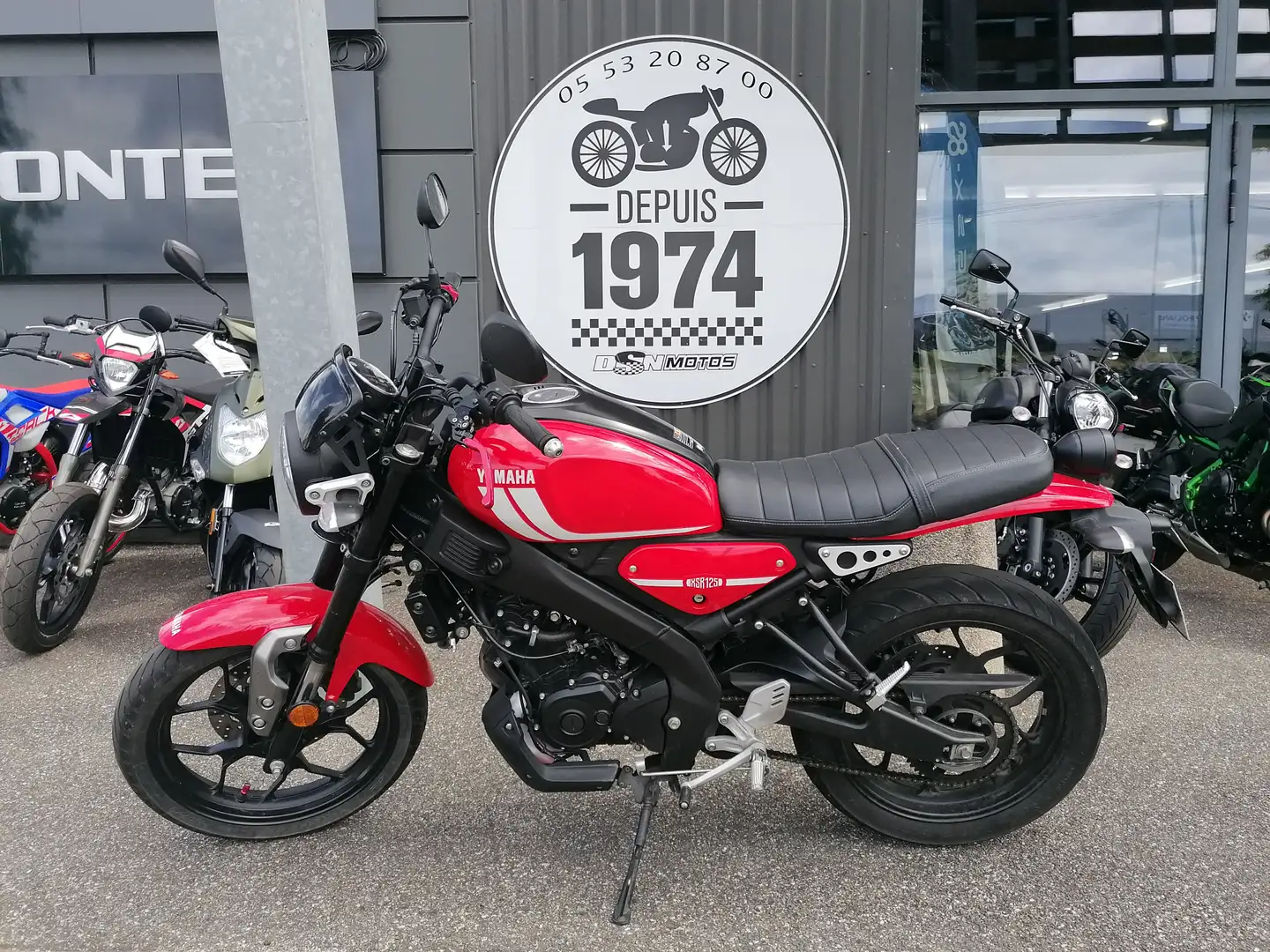 Yamaha XSR 125 Rojo - 2