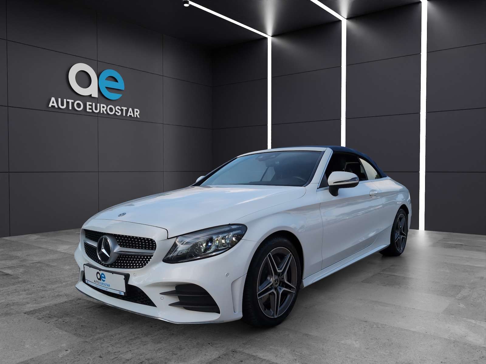 Second hand Mercedes Benz C-Class 300