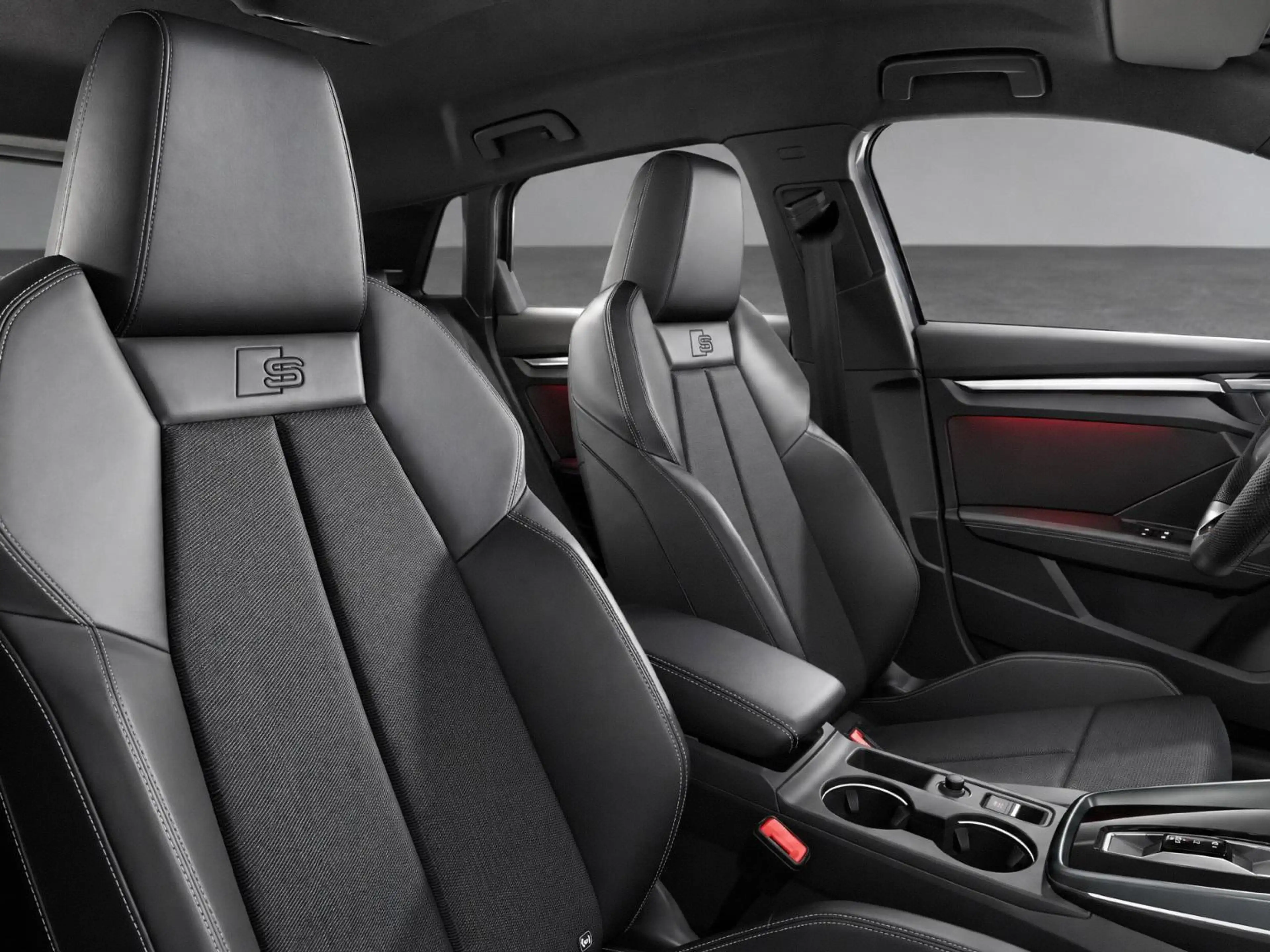 Audi A3 TFSI S edition 116 PK · Afneembare trekhaak · MMI — photo 4
