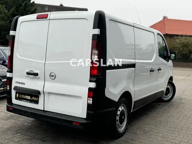Opel Vivaro view 6