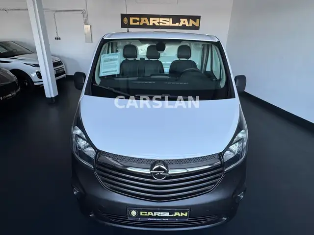 Opel Vivaro view 6