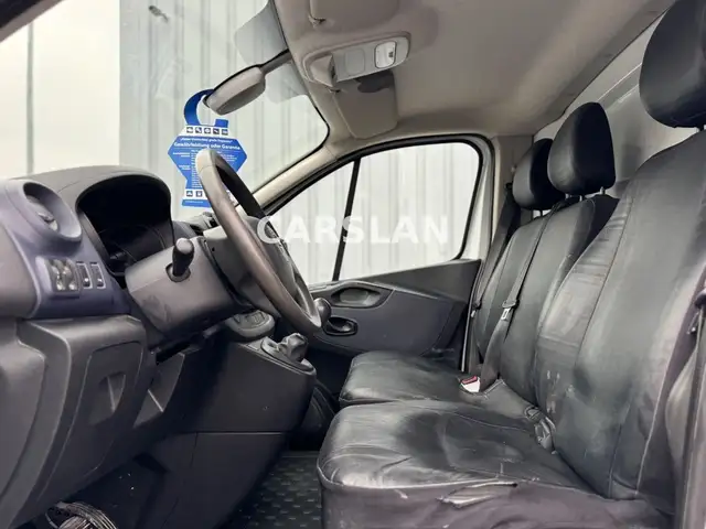 Opel Vivaro view 13