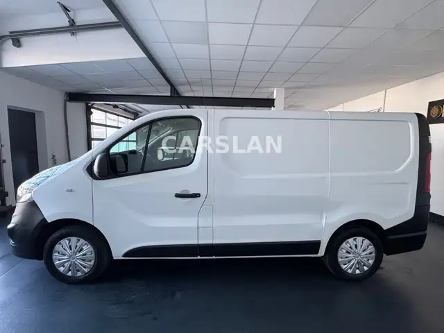 Opel Vivaro view 9