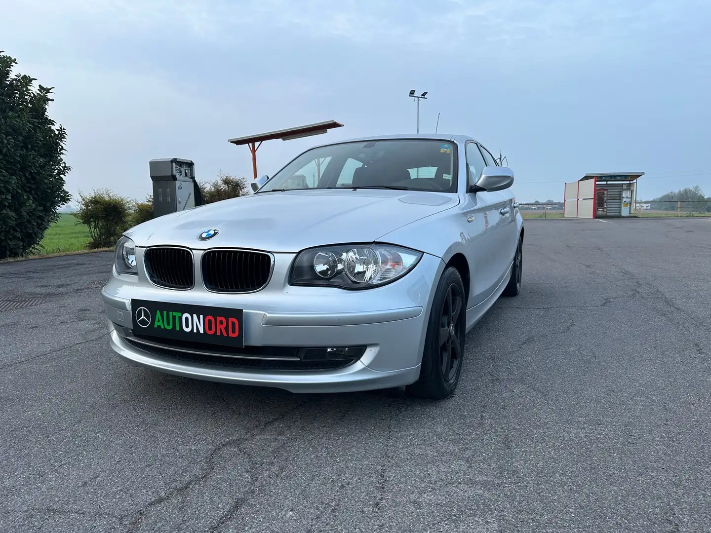 BMW 120 120d 5p Attiva dpf 98.000 km Euro5 Grigio - 1