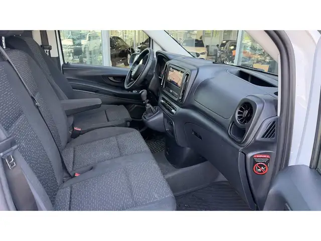 Mercedes-Benz Vito view 10