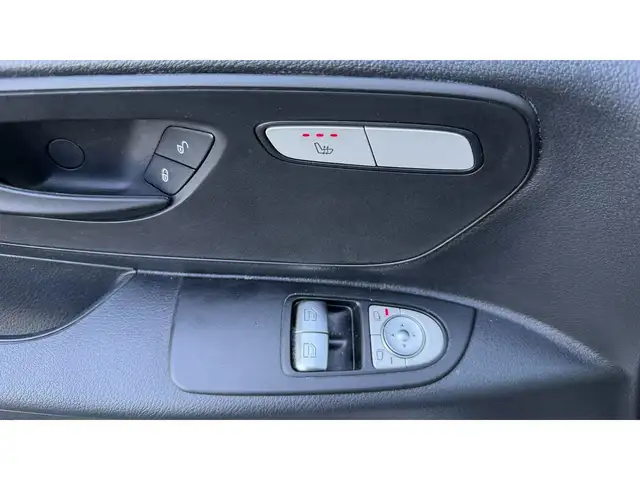 Mercedes-Benz Vito view 12