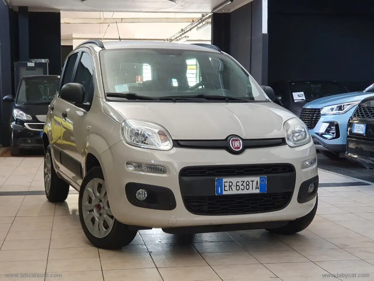 Fiat Panda Berline in Beige tweedehands in Torino - To voor € 5.990,-