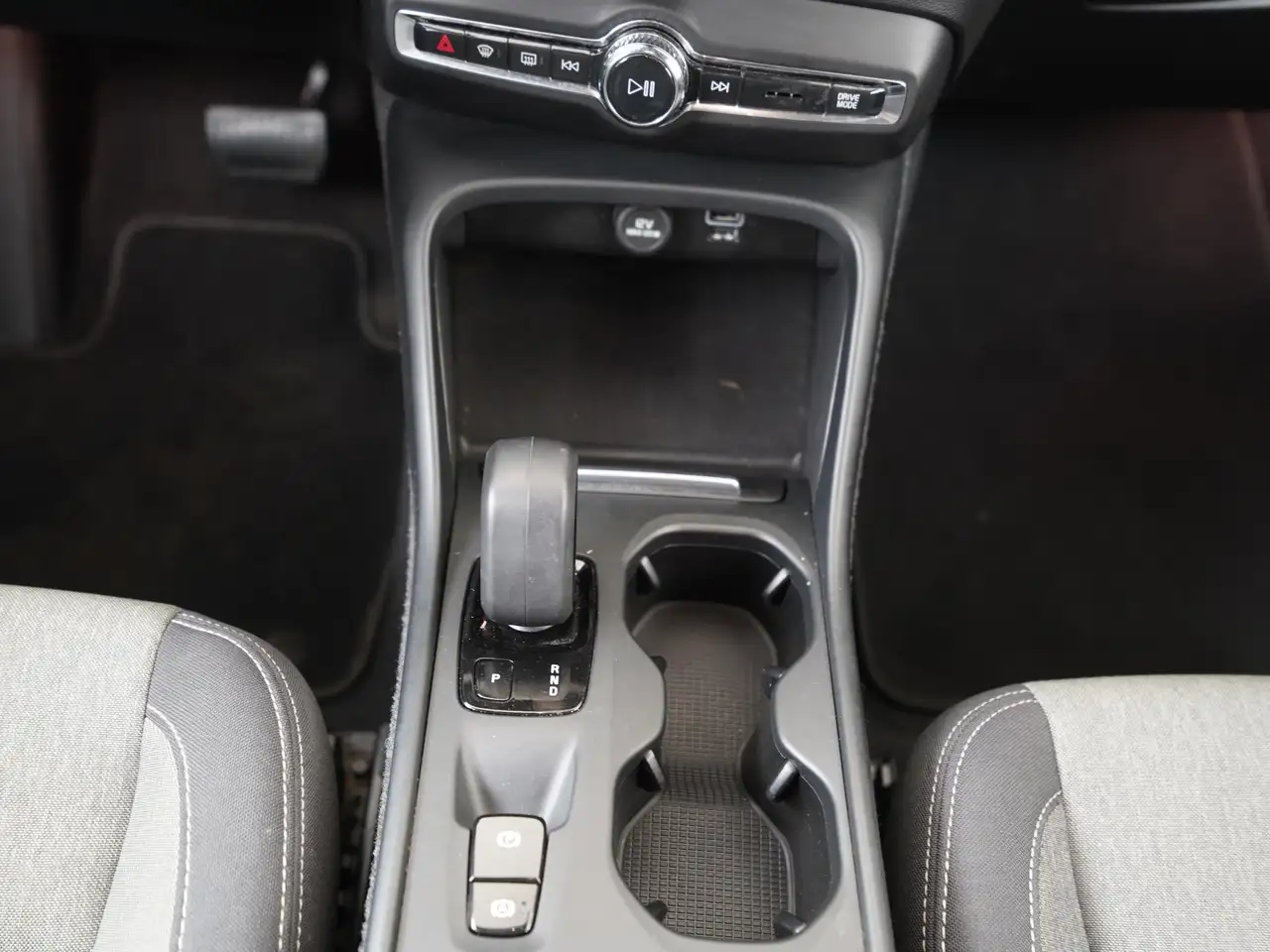 Volvo XC40 1.5 T4 Recharge Inscription Expression Zondag Op, миниатюра 11