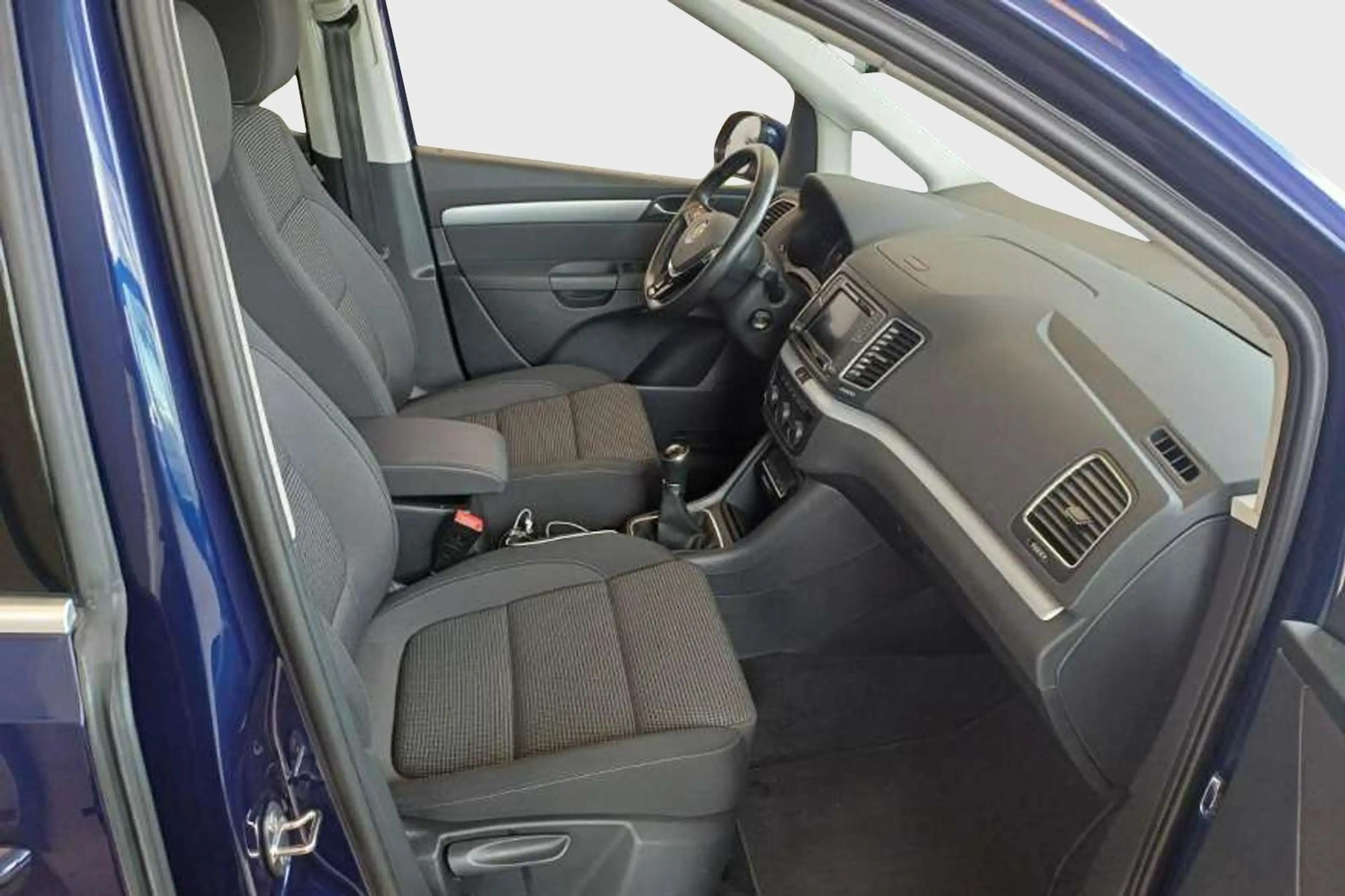 Volkswagen Sharan 1.4 TSI Comfortline*7-SITZ*SHZ*AAC*LANE* — photo 4