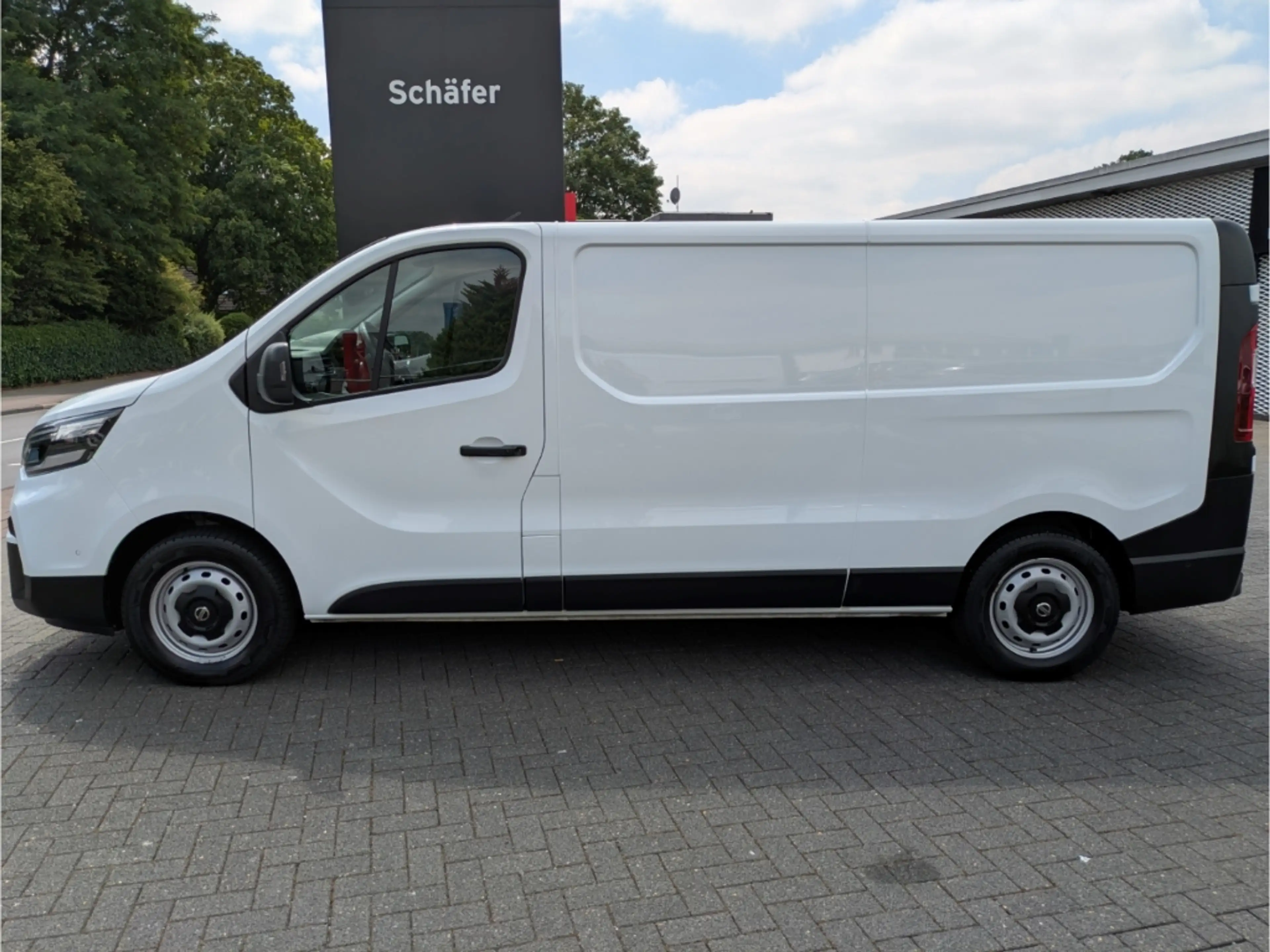 Nissan Primastar Kastenwagen N-Connecta AHK Allwetterreifen LED App — photo 3