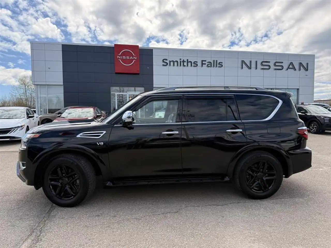 Nissan Armada снимка Nissan Armada