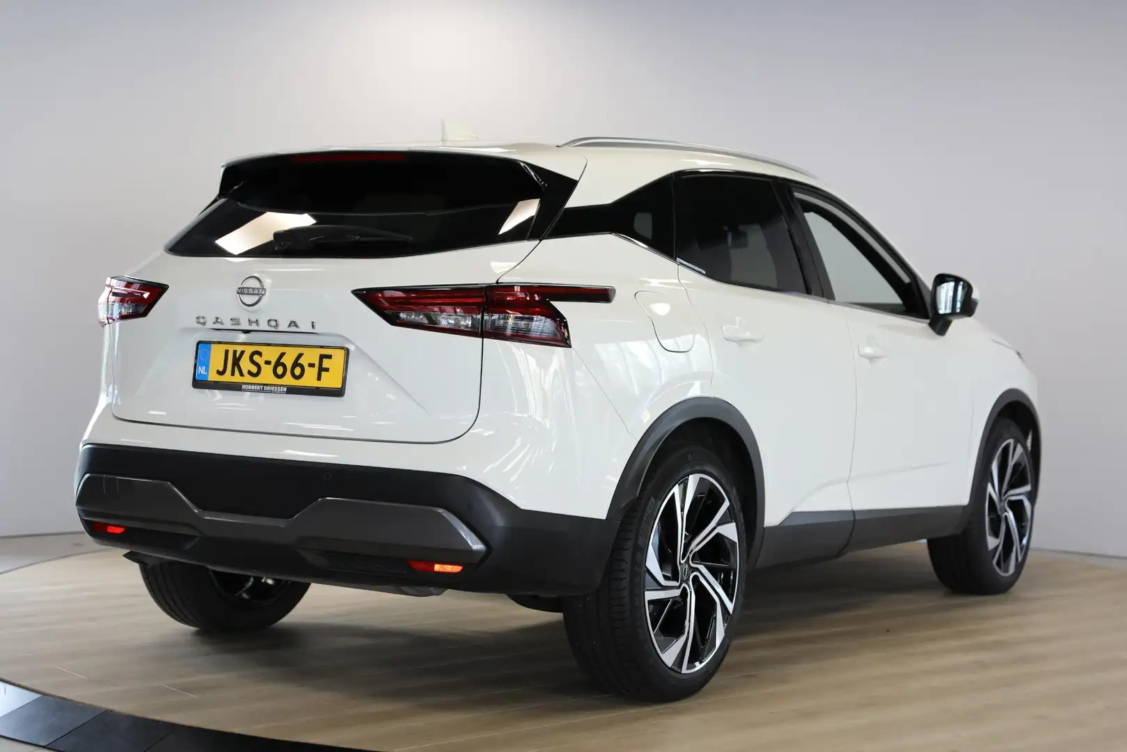 Nissan Qashqai 1.3 MHEV Xtronic Tekna Plus | Panoramadak | Massag Wit - 2