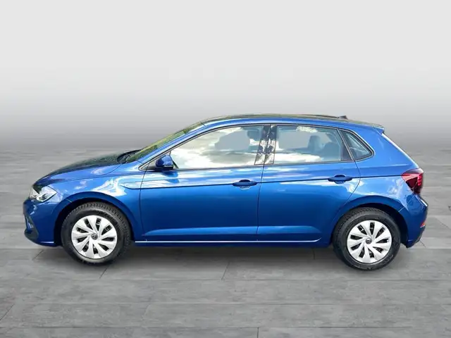 Volkswagen Polo view 2